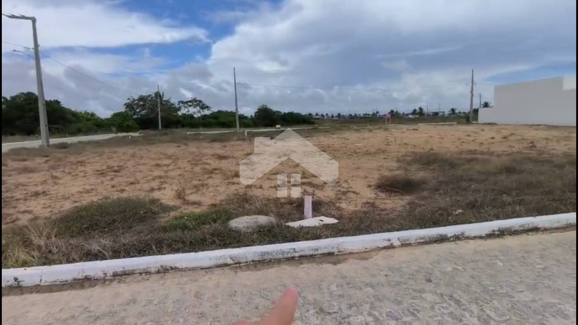 Lote a Venda no Luar da Barra 2