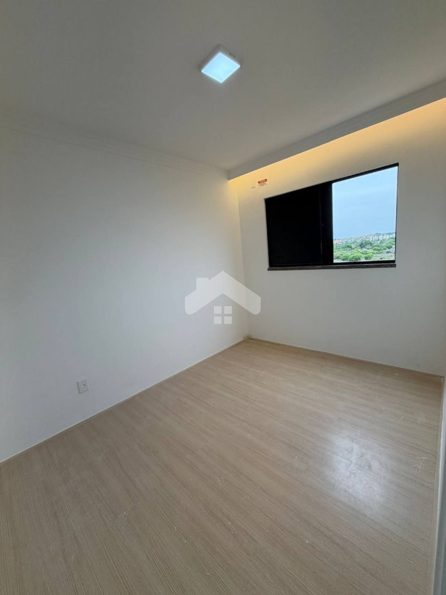 Apartamento no Jardim das Mangabeiras, 2/4, 1 vaga (Condomínio Incluso) - 17 de Março