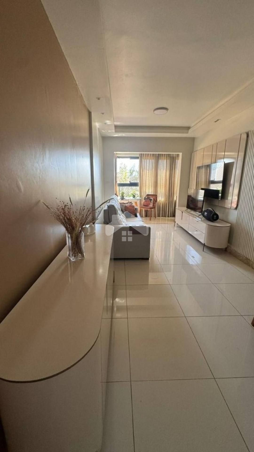 Apartamento Para Vender Com 4 Quartos Sendo 1 Suíte no Bairro Farolândia em Aracaju