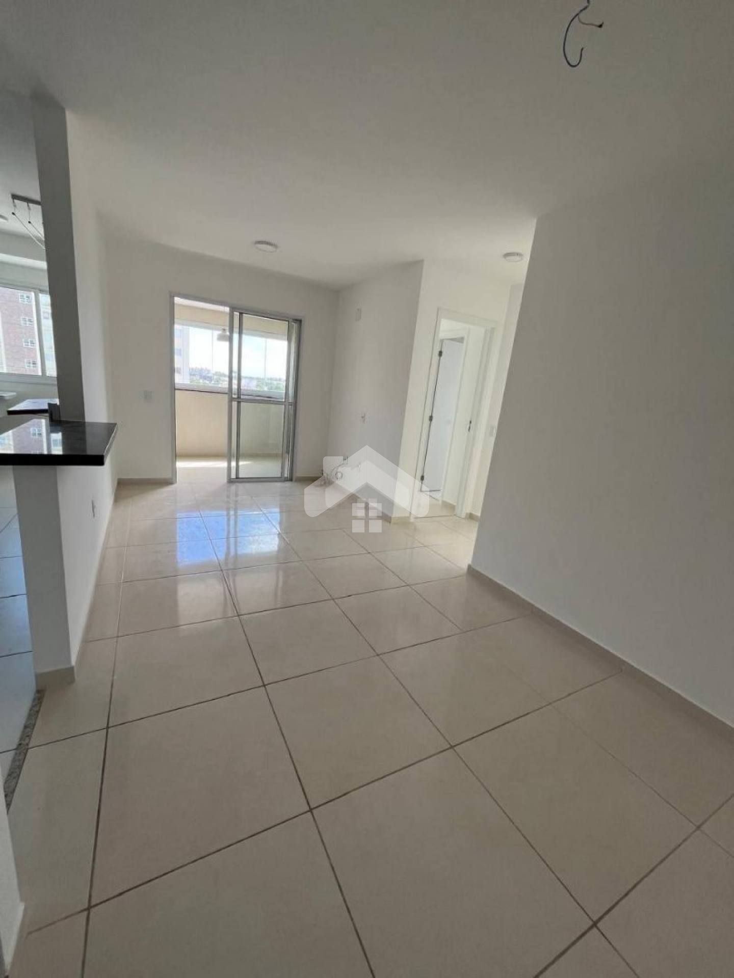 Apartamento Para Vender Com 2 Quartos sendo 1 Suíte na Aruana