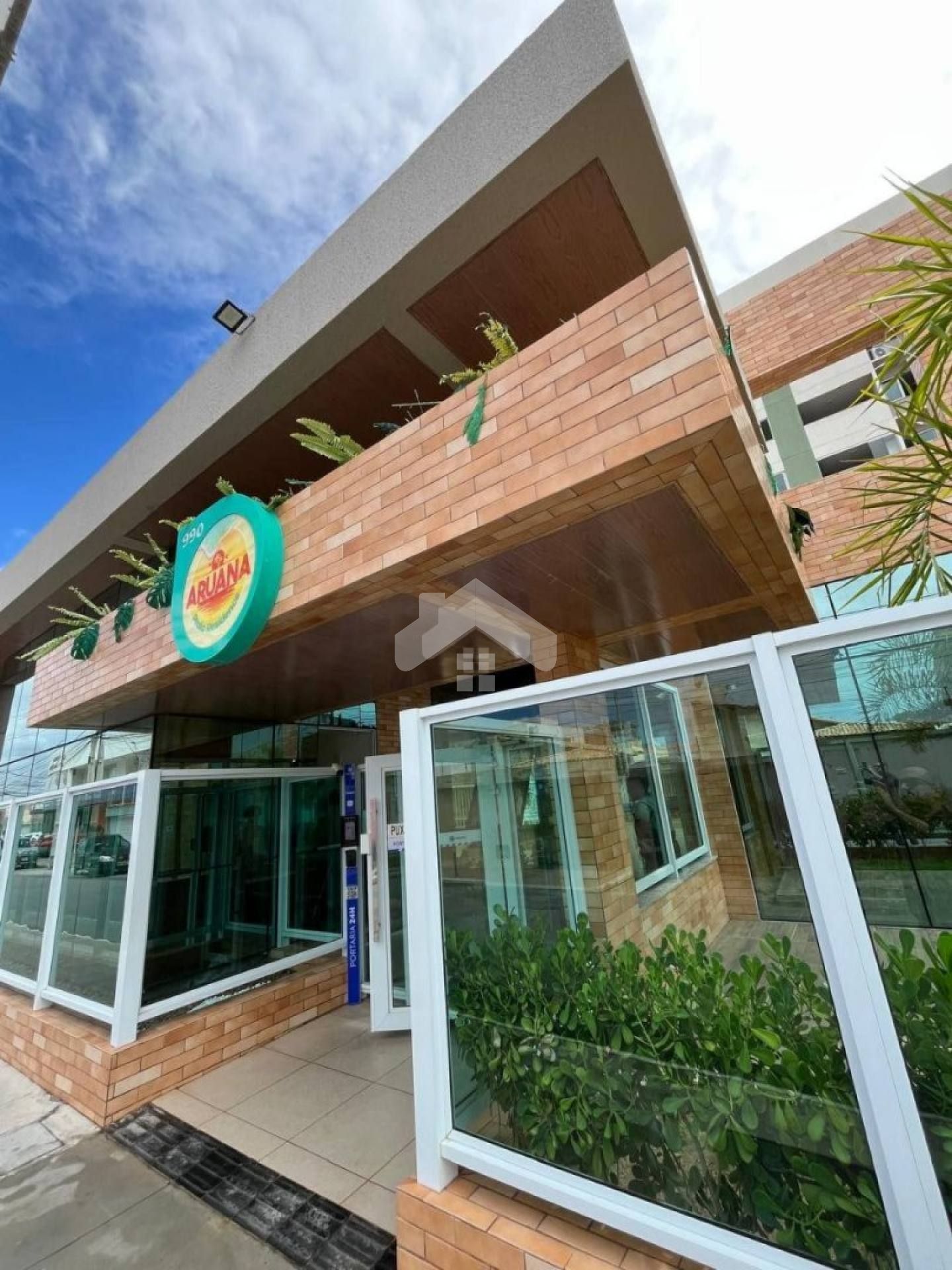 Apartamento Para Vender Com 2 Quartos sendo 1 Suíte na Aruana