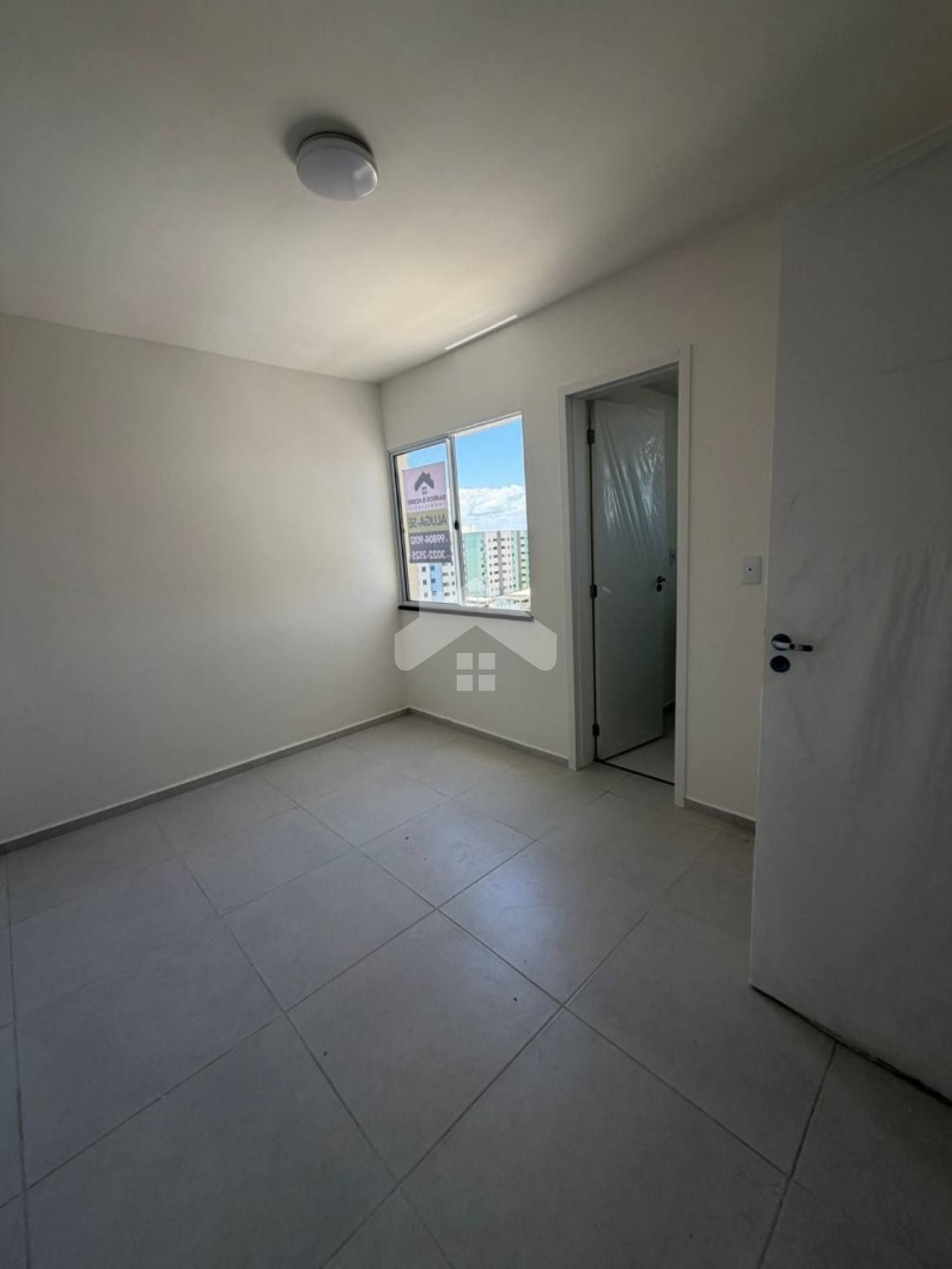 Apartamento no Coral Village, 2/4, 1 suíte, 1 vaga (Condomínio incluso) - Barra dos Coqueiros