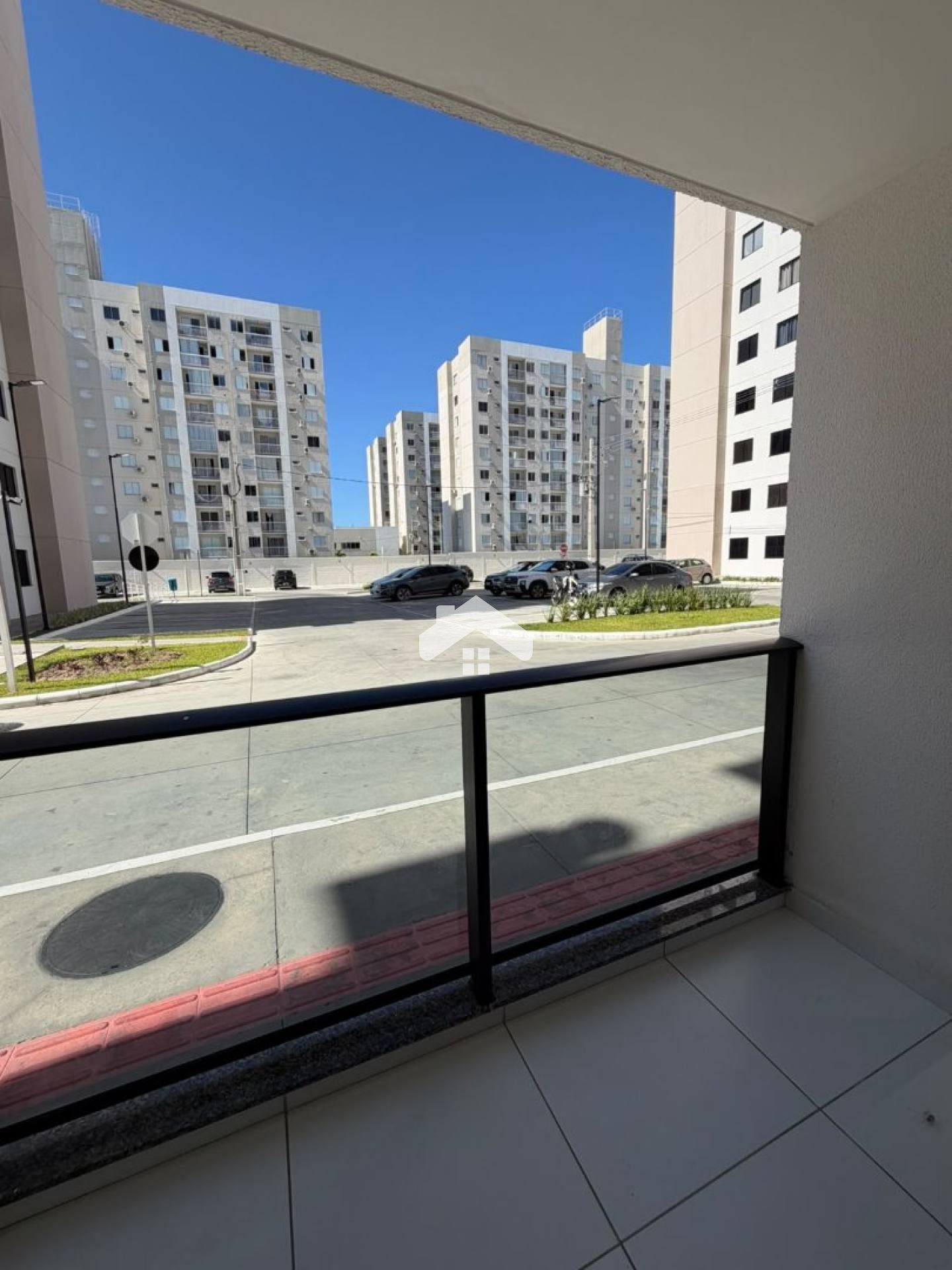 Apartamento no Lunar, 2/4, 1 suíte, 1 vaga (Cond. Incluso) - Aruana