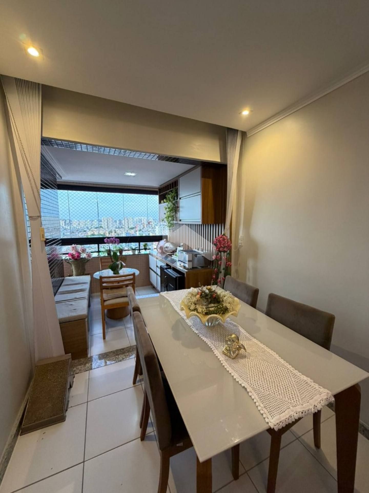 Apartamento mobiliado no Virtuosi, 3/4, 1 suíte, 1 vaga - Luzia