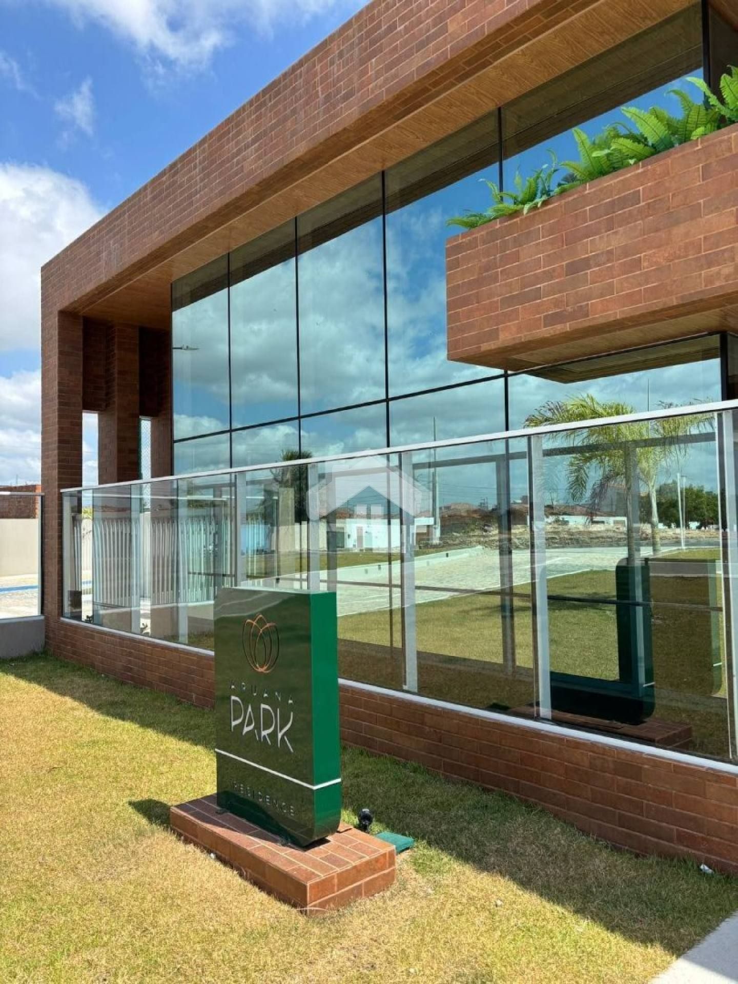 Apartamento no Aruana Park, 2/4, 1vaga (Condomínio incluso) - Aruana