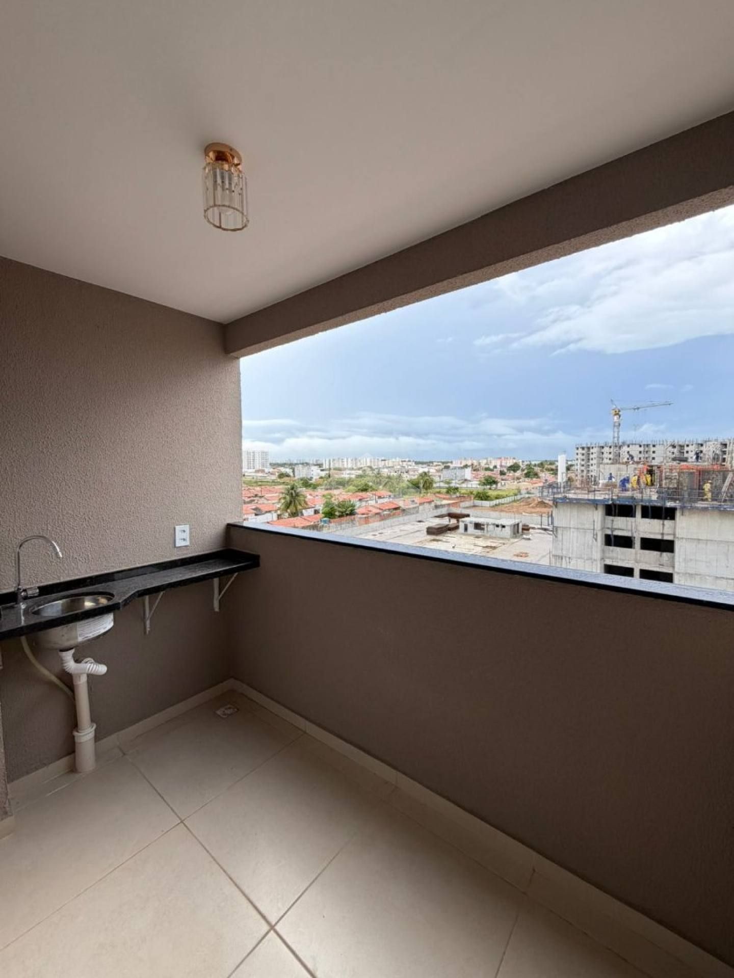 Apartamento no Aruana Park, 2/4, 1vaga (Condomínio incluso) - Aruana