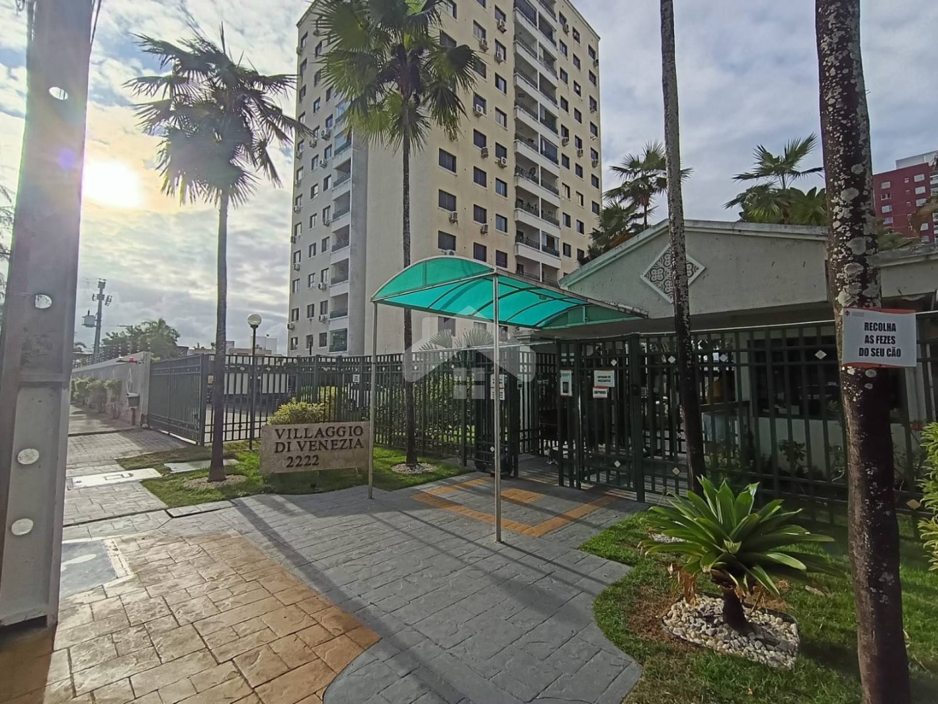 Apartamento Para Vender com 3 quartos 1 suítes no bairro Farolândia em Aracaju