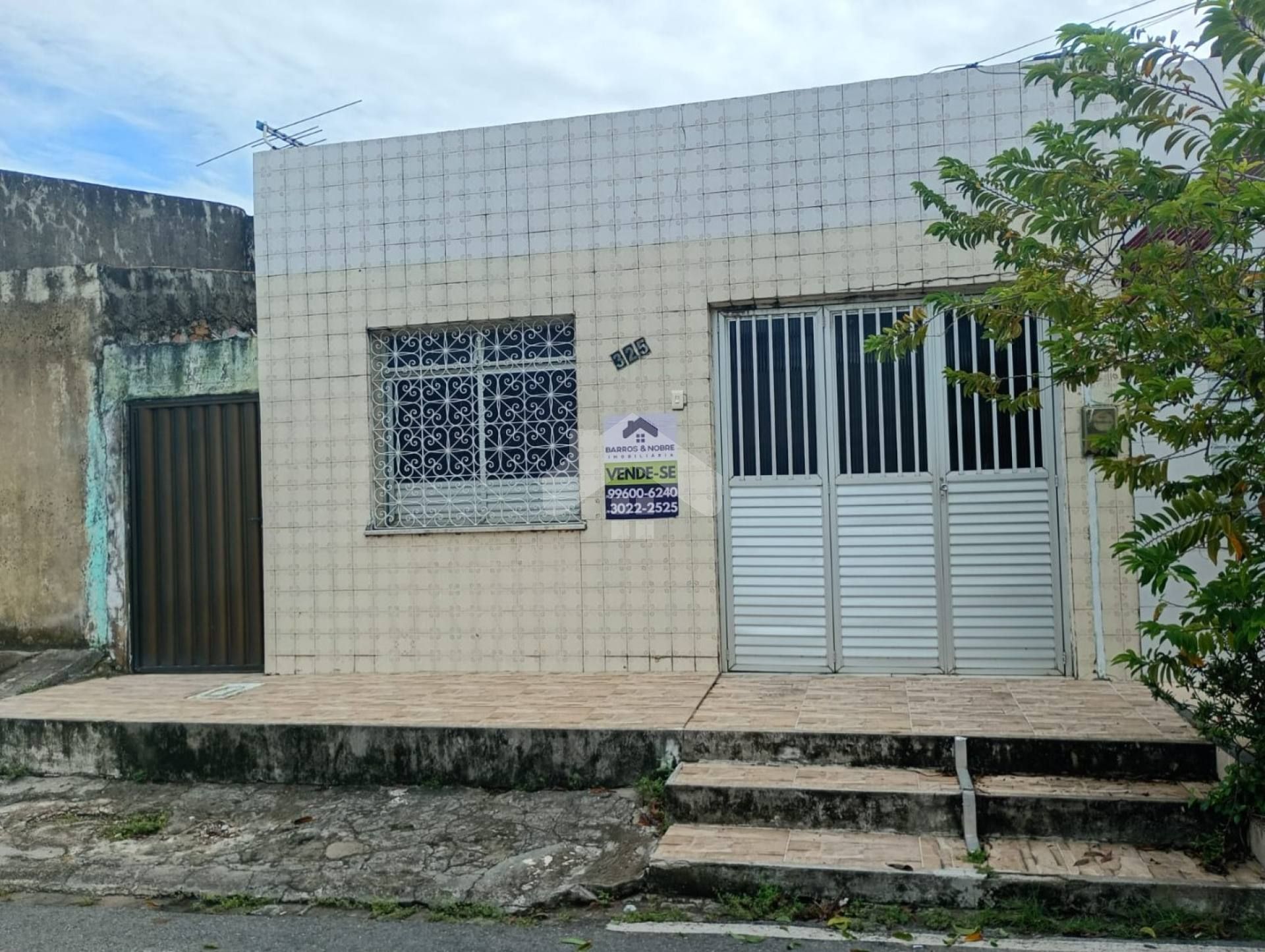 Casa Para Vender com 3 quartos no bairro Santo Antônio em Aracaju