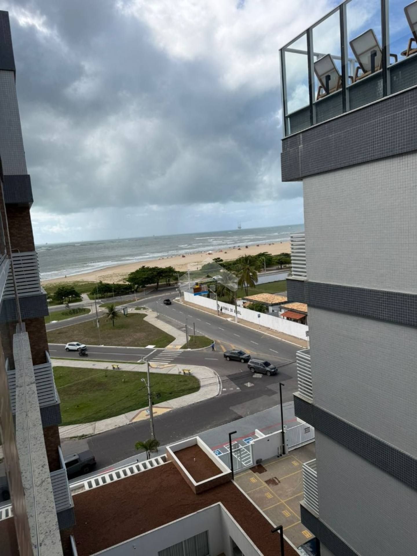 Apartamento no Grand Smart, mobiliado, 3/4, 1 suíte, 2 vagas (Condomínio Incluso) - Coroa do Meio