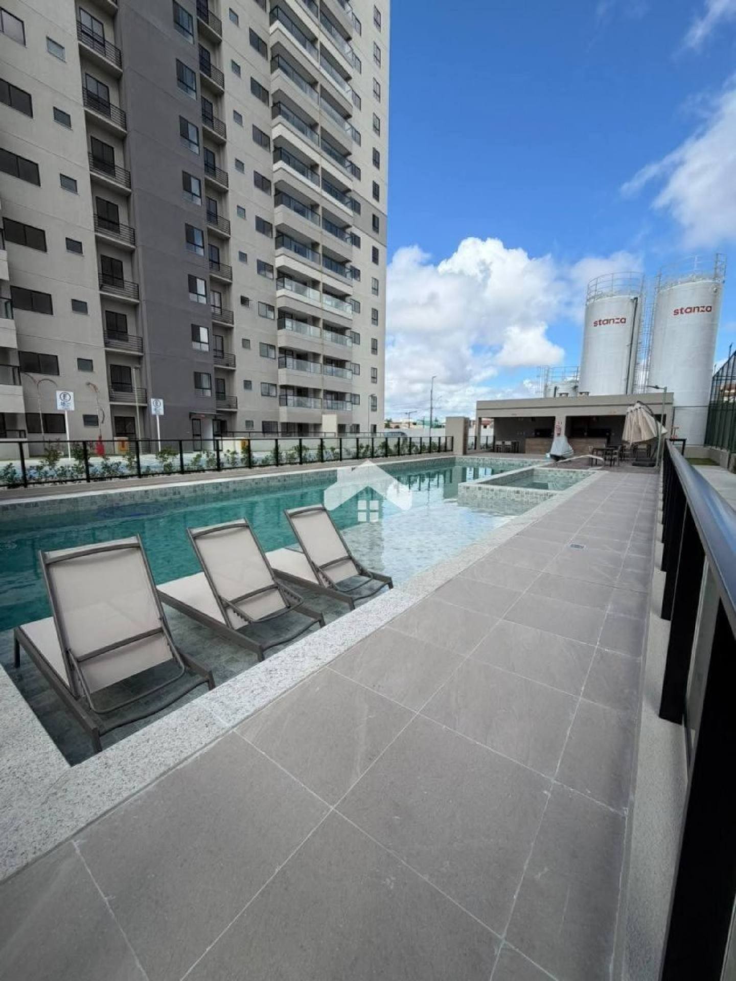 Apartamento Andar Alto  Para Vender com 2 quartos 1 suítes no Maralto