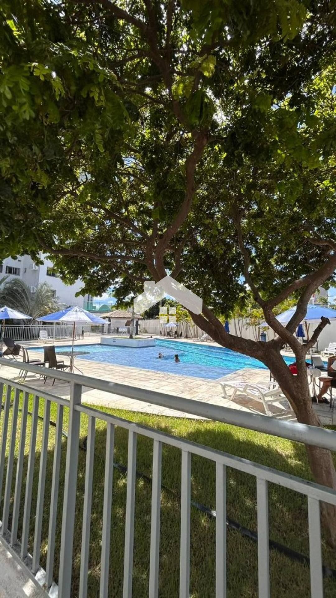 Apartamento Para Vender com 3 quartos 1 suíte no bairro Farolândia em Aracaju