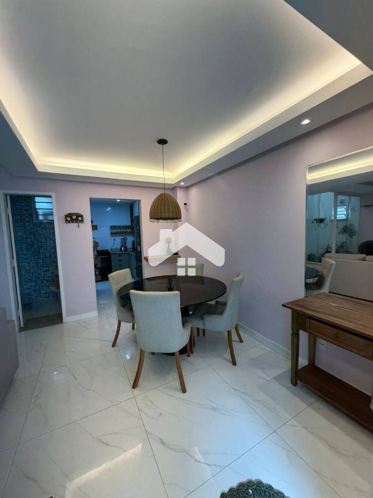 Casa em condomínio fechado, mobiliado, 2/4, 1 suíte, 2 vagas - Atalaia