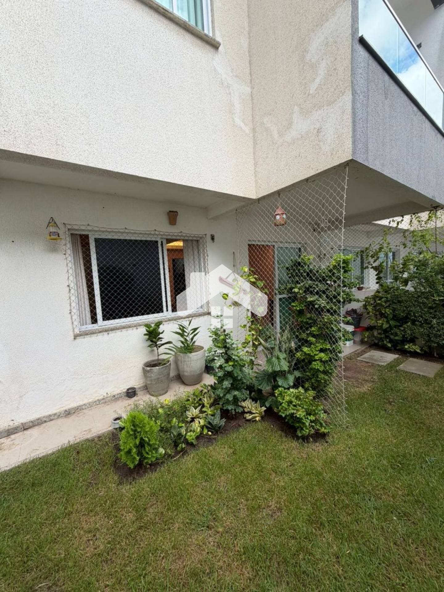 Casa em condomínio fechado, mobiliado, 2/4, 1 suíte, 2 vagas - Atalaia