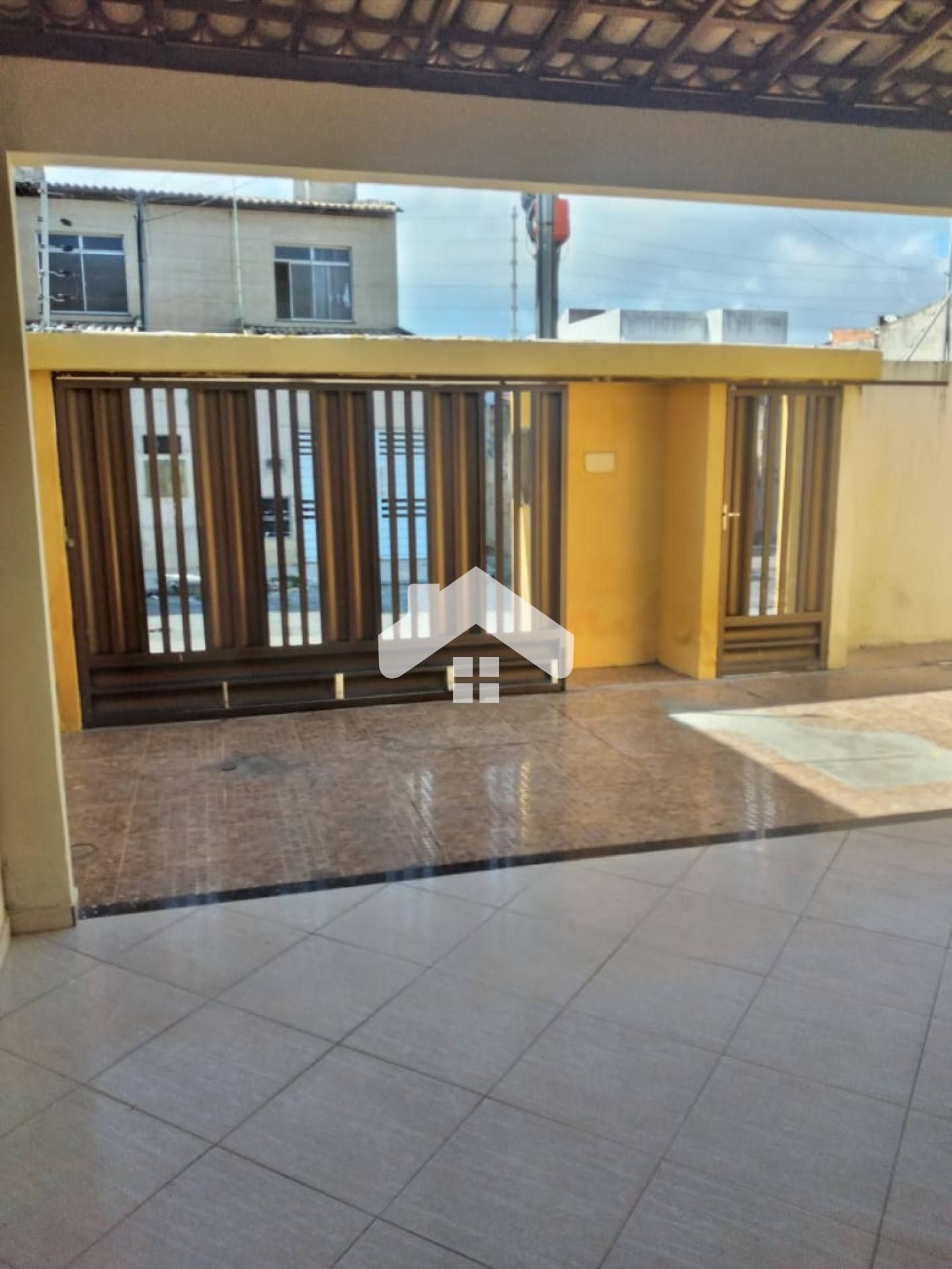 Casa Para Vender com 3 quartos 1 suítes no bairro Aeroporto em Aracaju