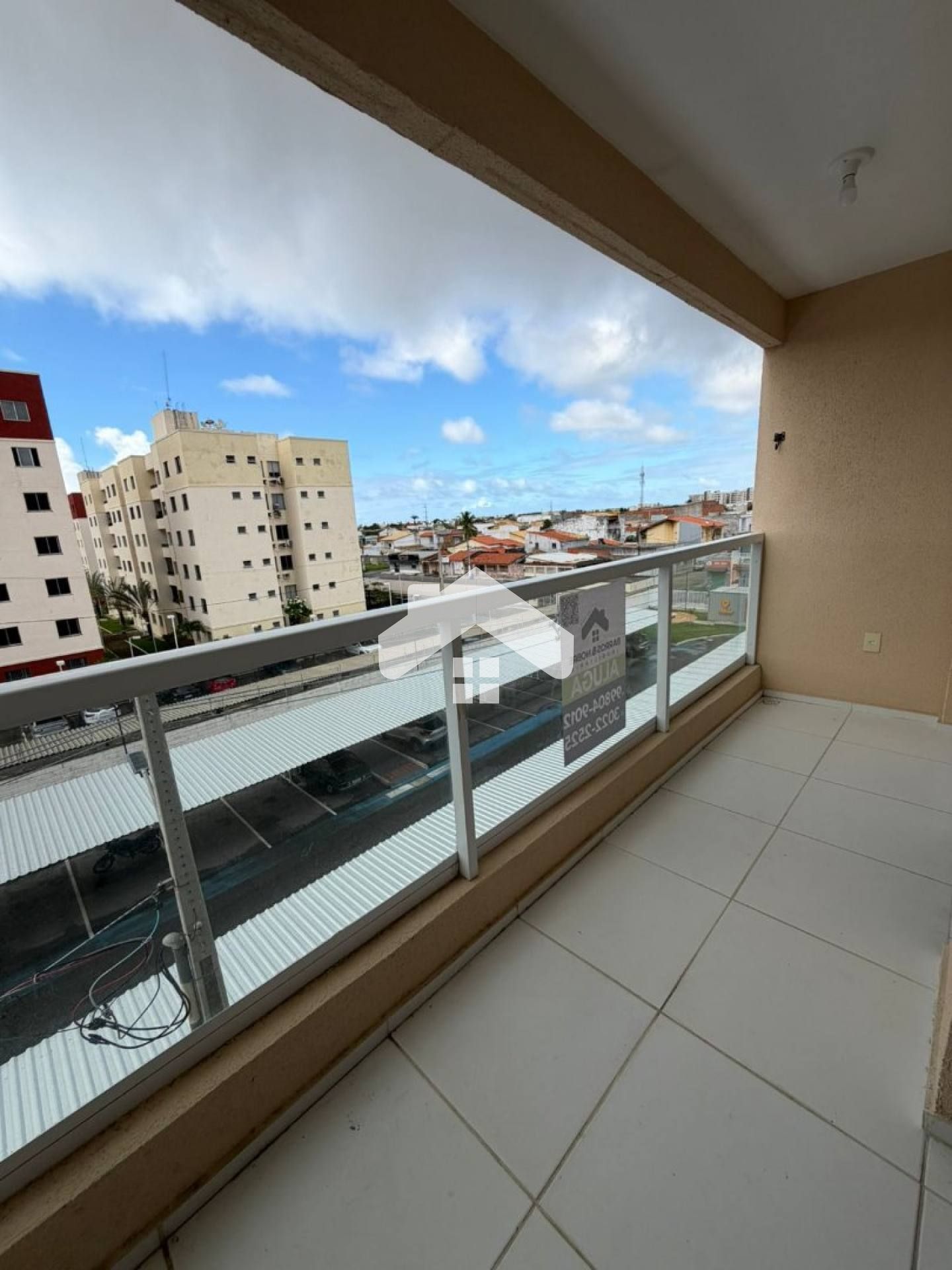 Apartamento no Jardim de Aruana, 2/4, 1 vaga - Aruana