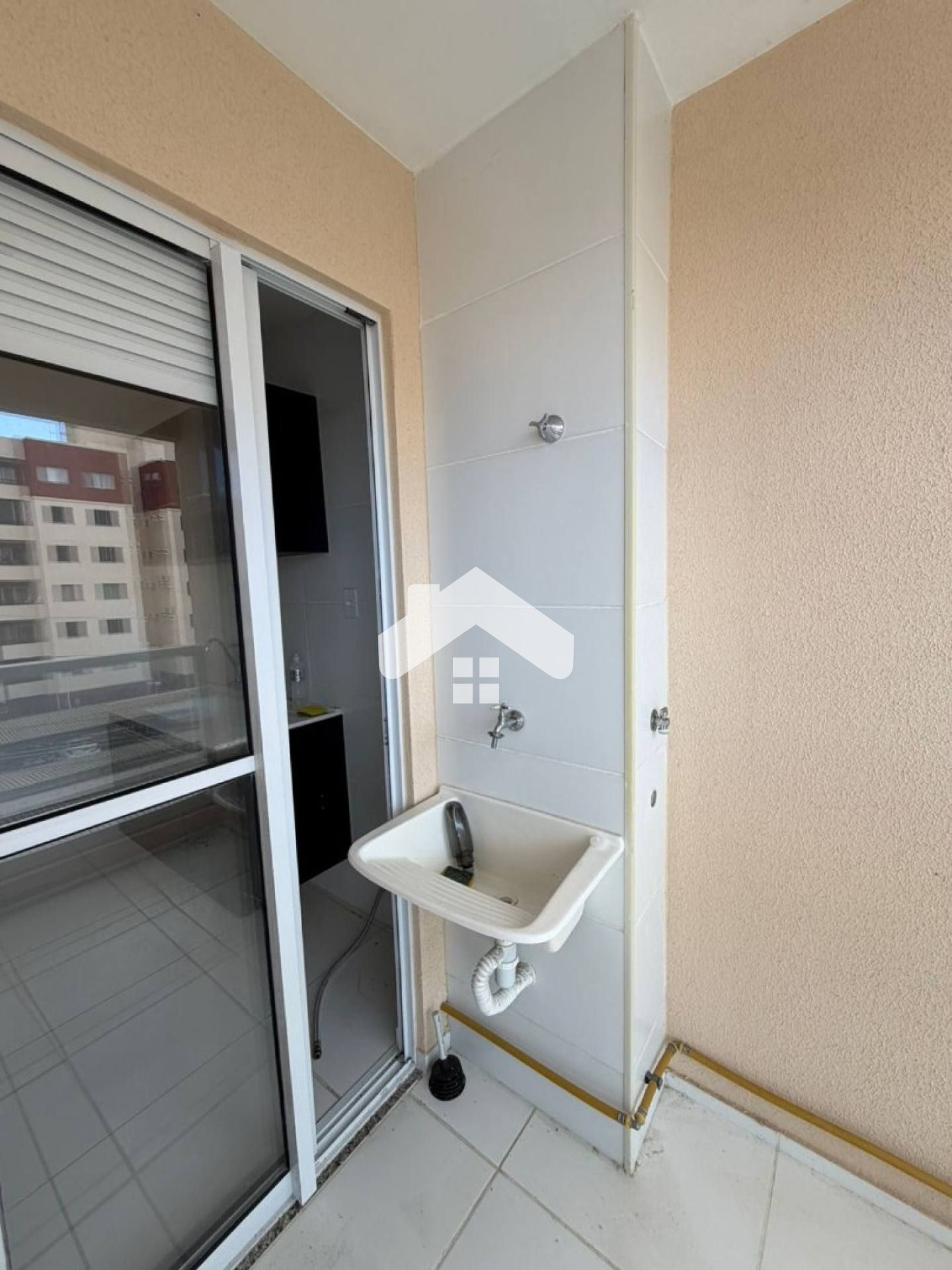 Apartamento no Jardim de Aruana, 2/4, 1 vaga - Aruana