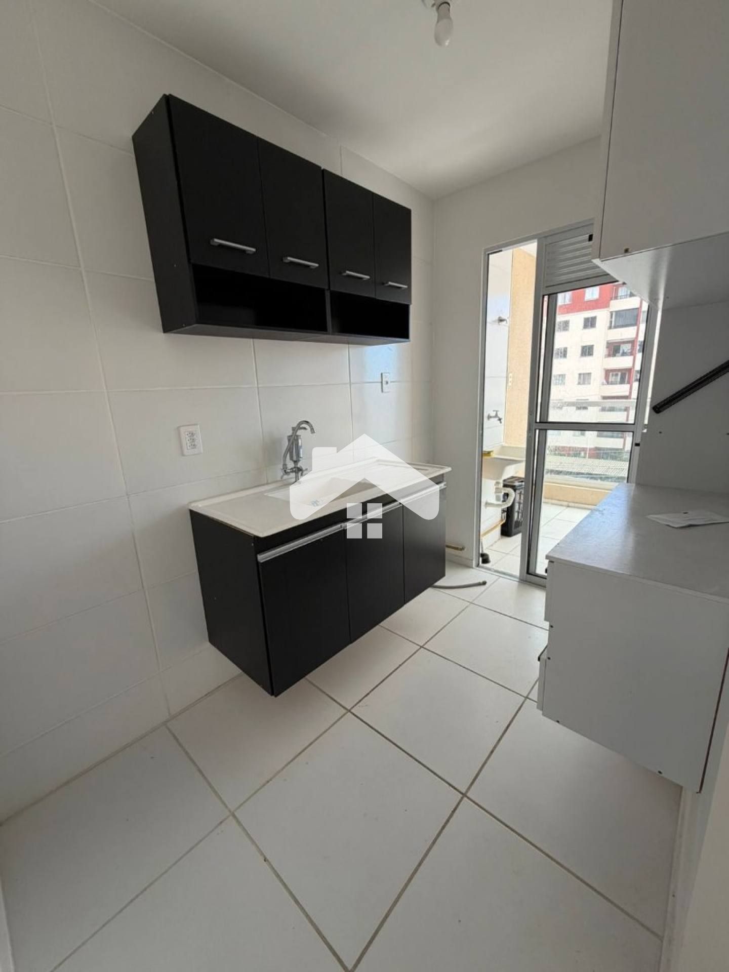 Apartamento no Jardim de Aruana, 2/4, 1 vaga - Aruana