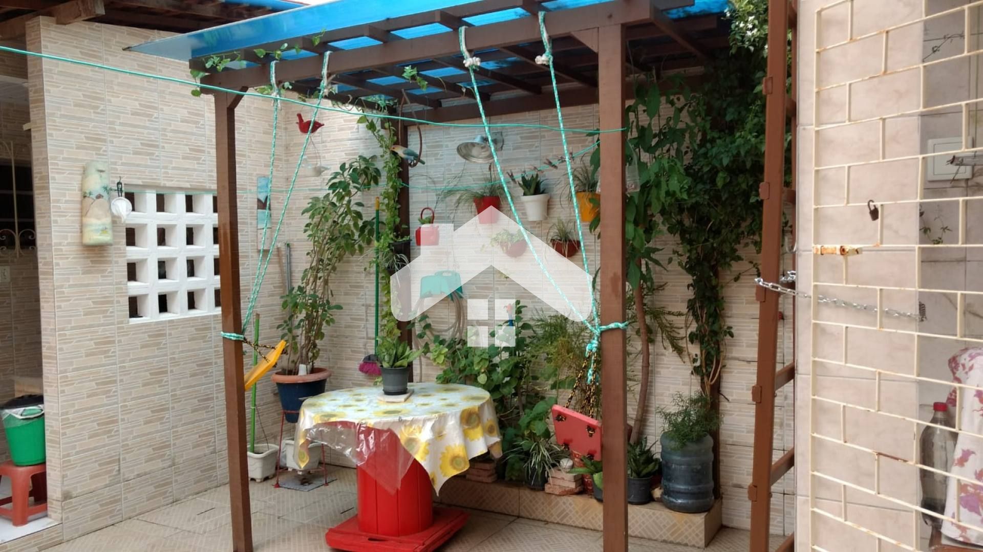 Casa Duplex Para Vender com 5 quartos 3 suítes no bairro Suíssa em Aracaju