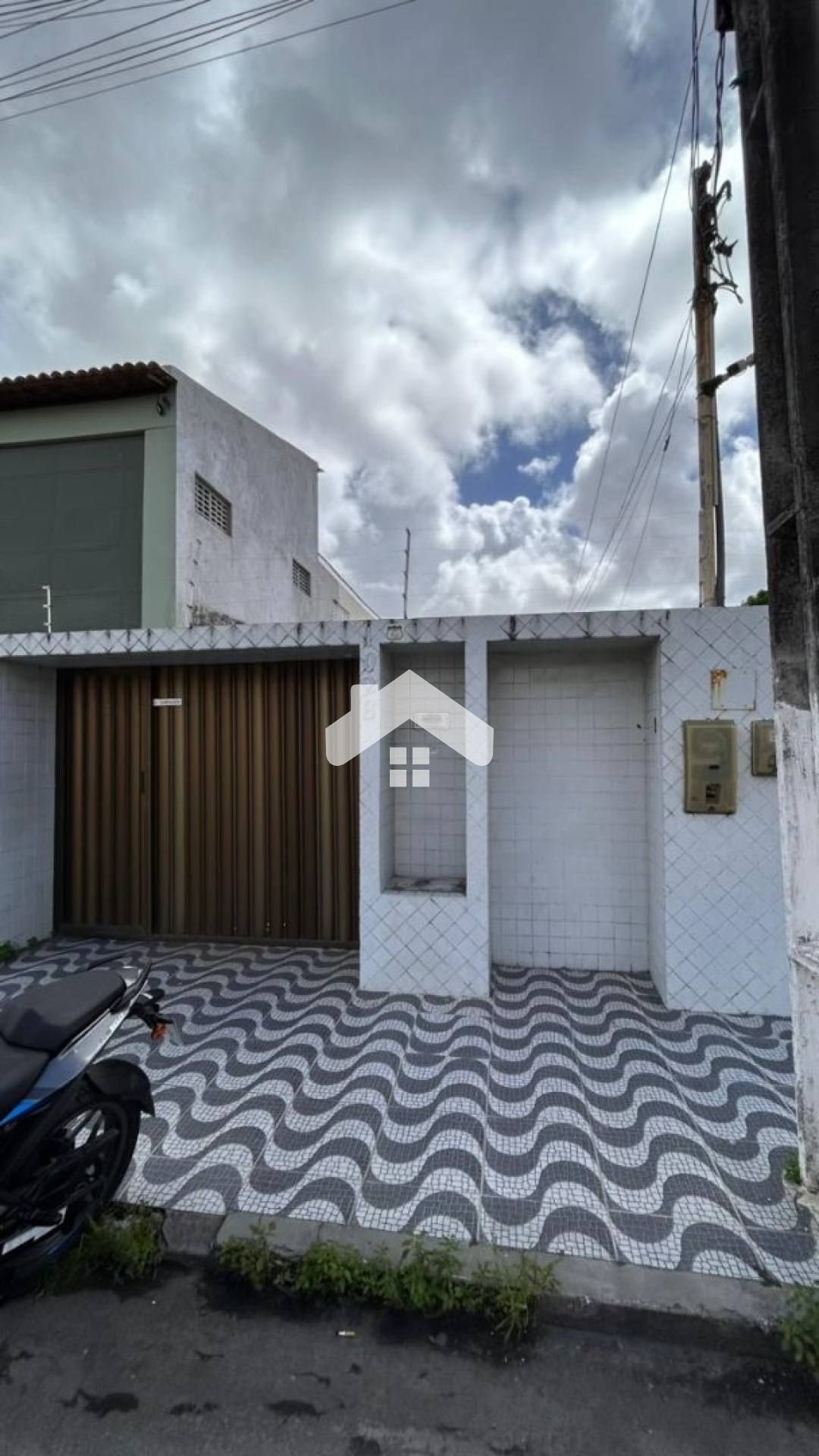 Casa Para Vender com 3 quartos 3 suítes no bairro Pereira Lobo em Aracaju