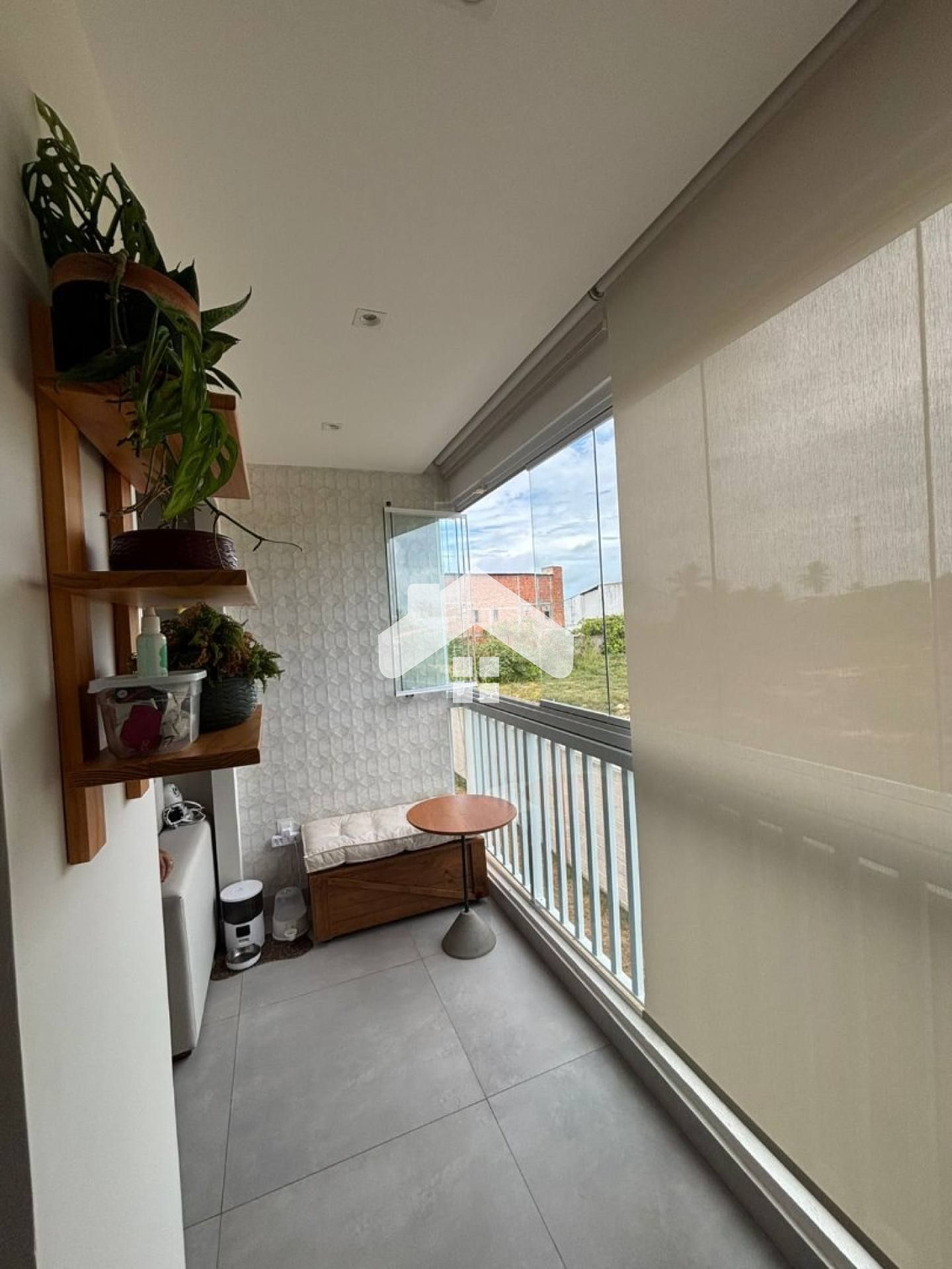 Apartamento Reformado Para Vender com 2 quartos 1 suíte na Barra Dos Coqueiros