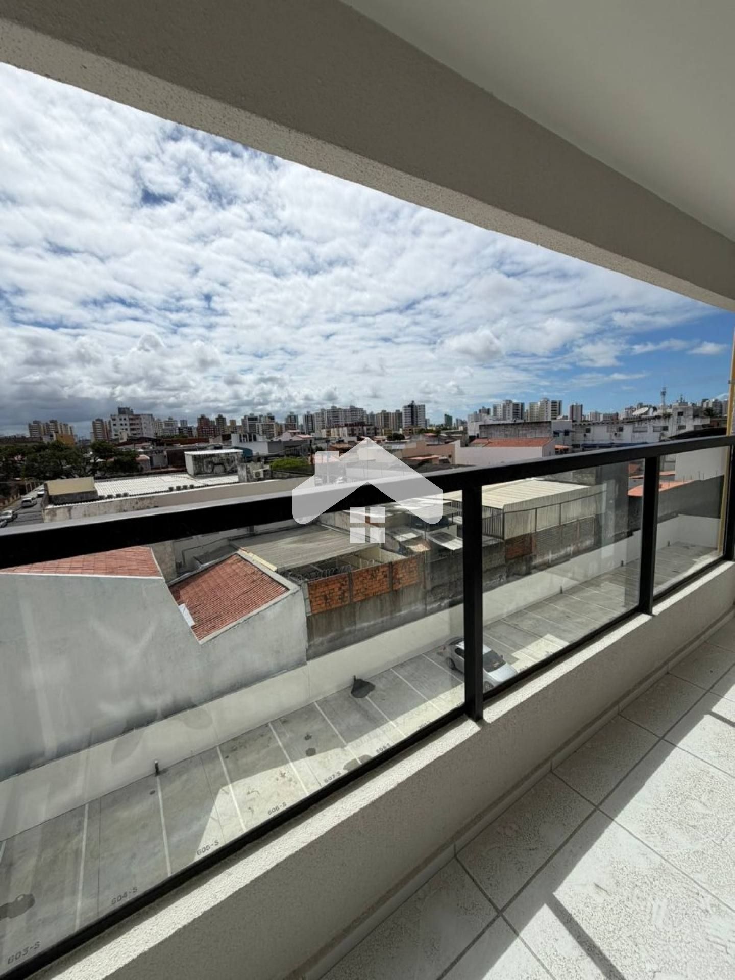 Apartamento no Luzitá, 3/4, 1 suíte, 1 vaga - Luzia