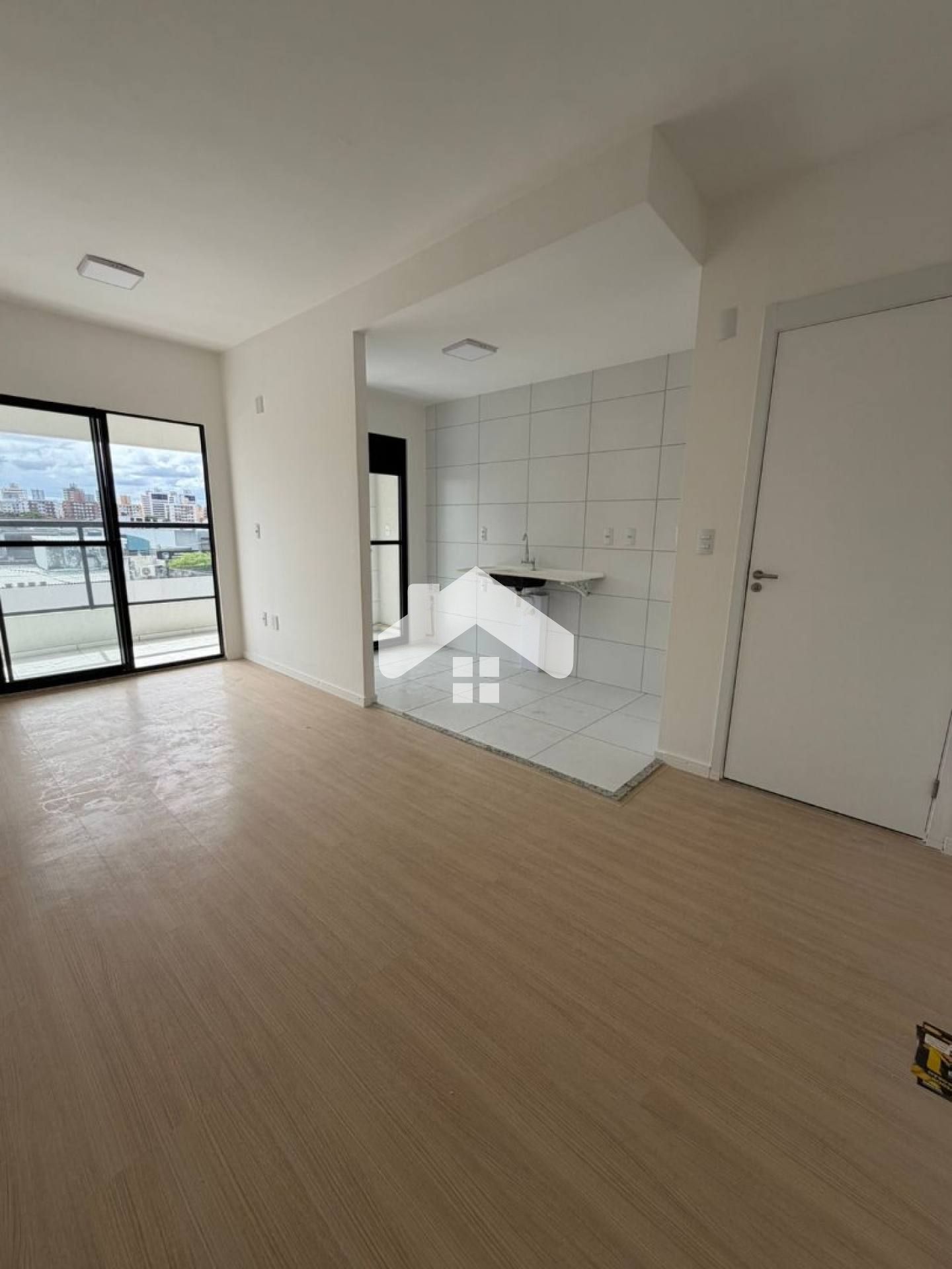 Apartamento no Luzitá, 3/4, 1 suíte, 1 vaga - Luzia
