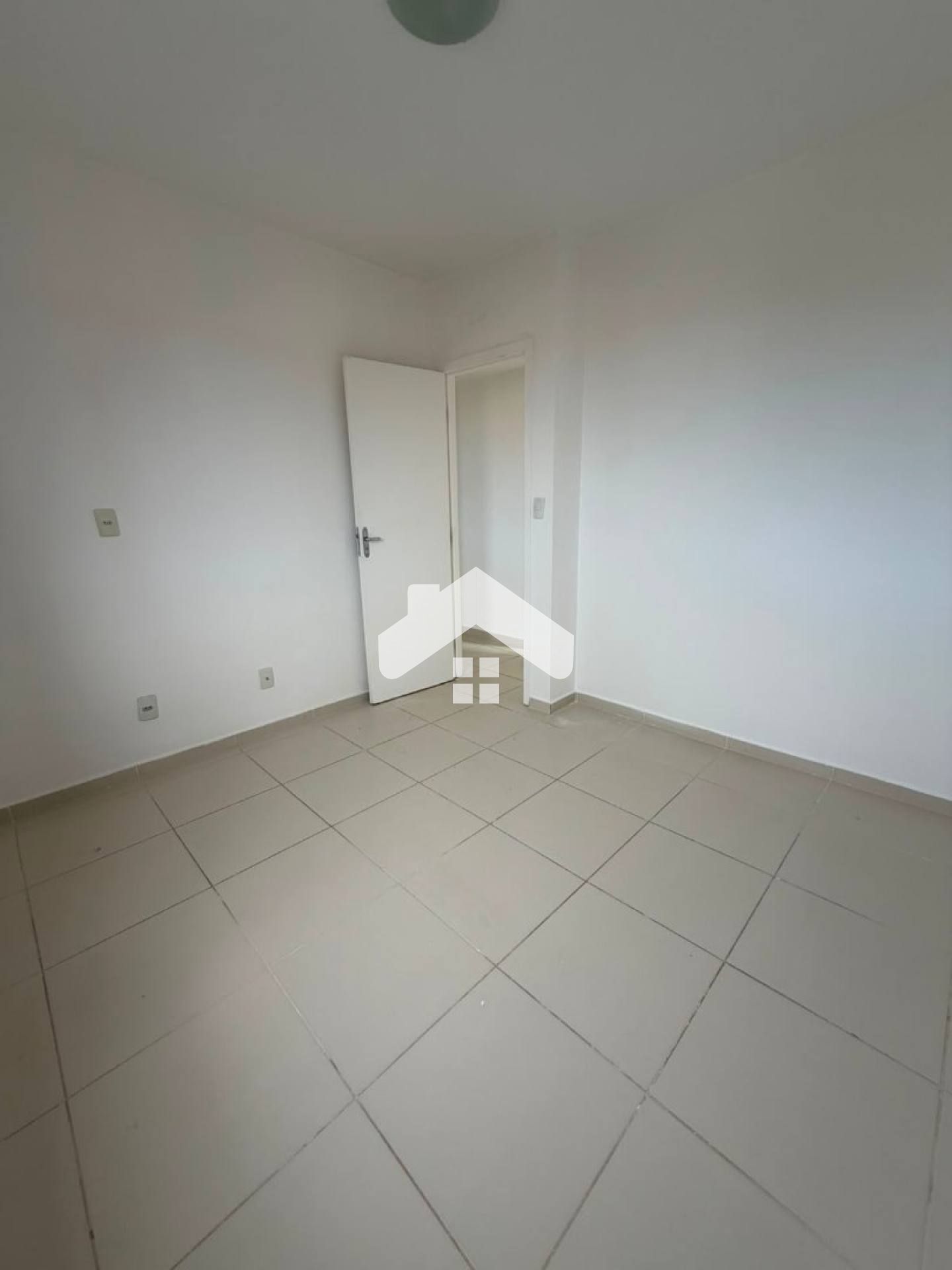 Apartamento no Recanto dos Ventos, 3/4, 1 banheiro, 1 vaga - Jabotiana