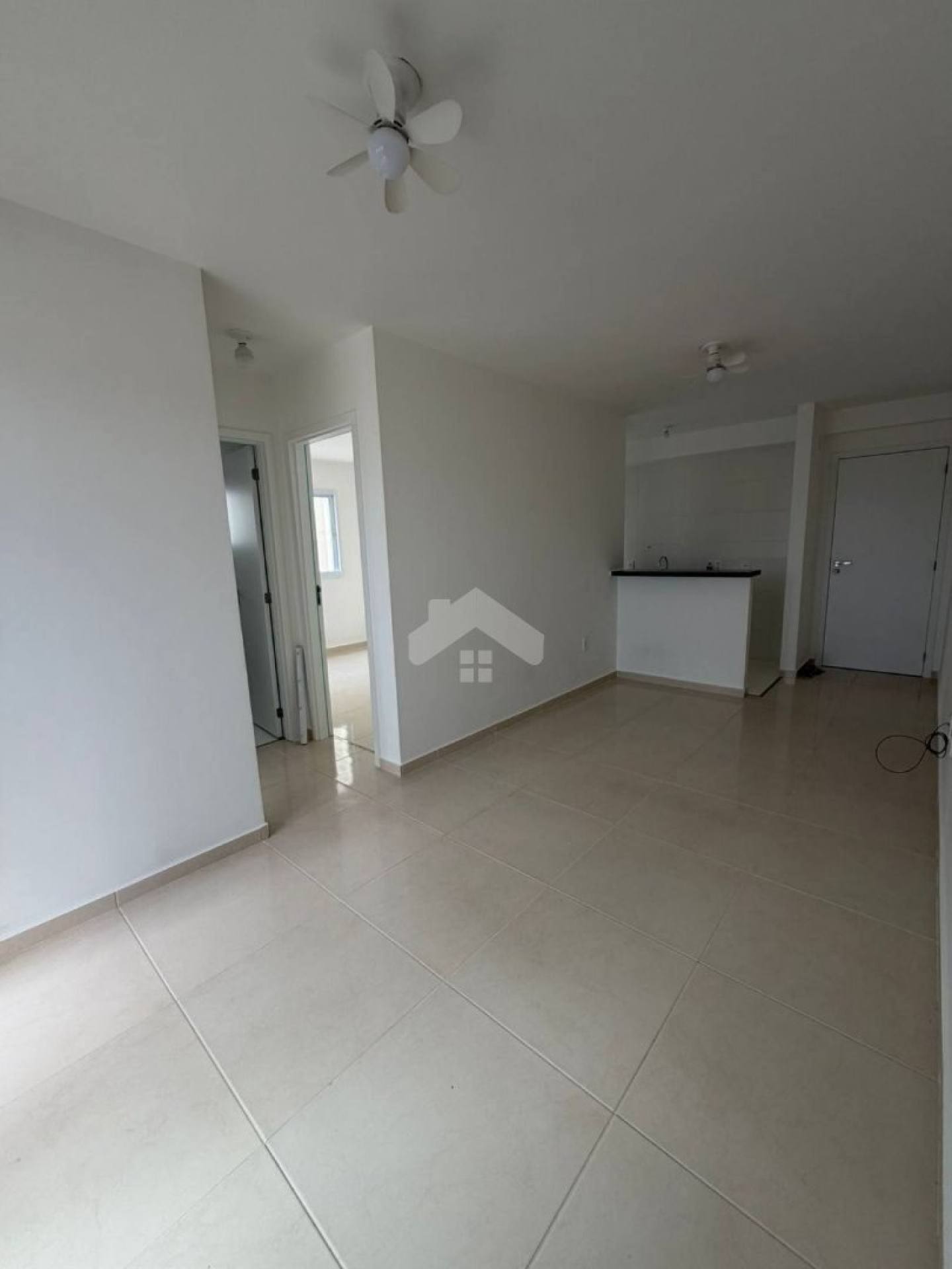 Apartamento no Aruana Park, 2/4, 1 banheiro, 1 vaga (condomínio incluso) - Aruana