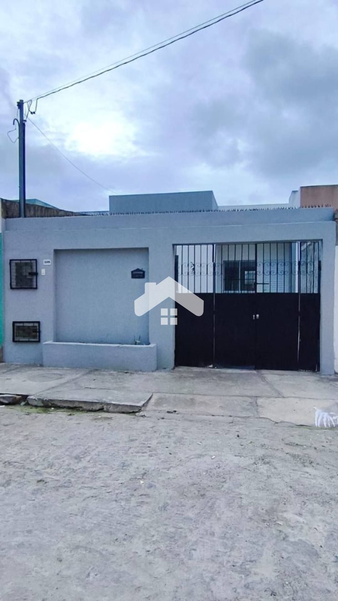 Casa Para Vender com 2 quartos no bairro Santa Maria em Aracaju