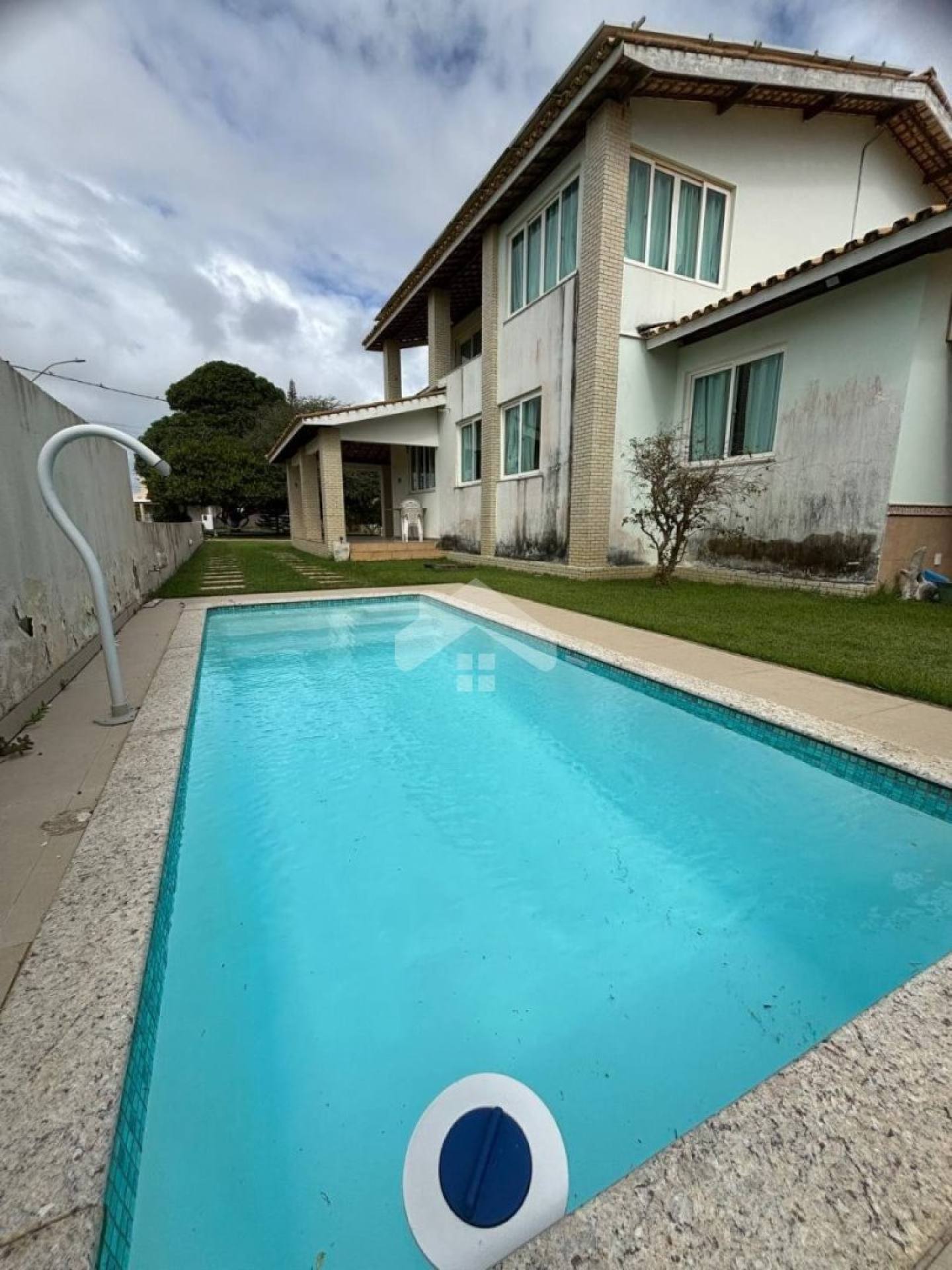 Casa Mobiliada no Condomínio Rio Vermelho, 5/4, 3 Suítes, 3 Vagas (Cond. Incluso) - Mosqueiro.