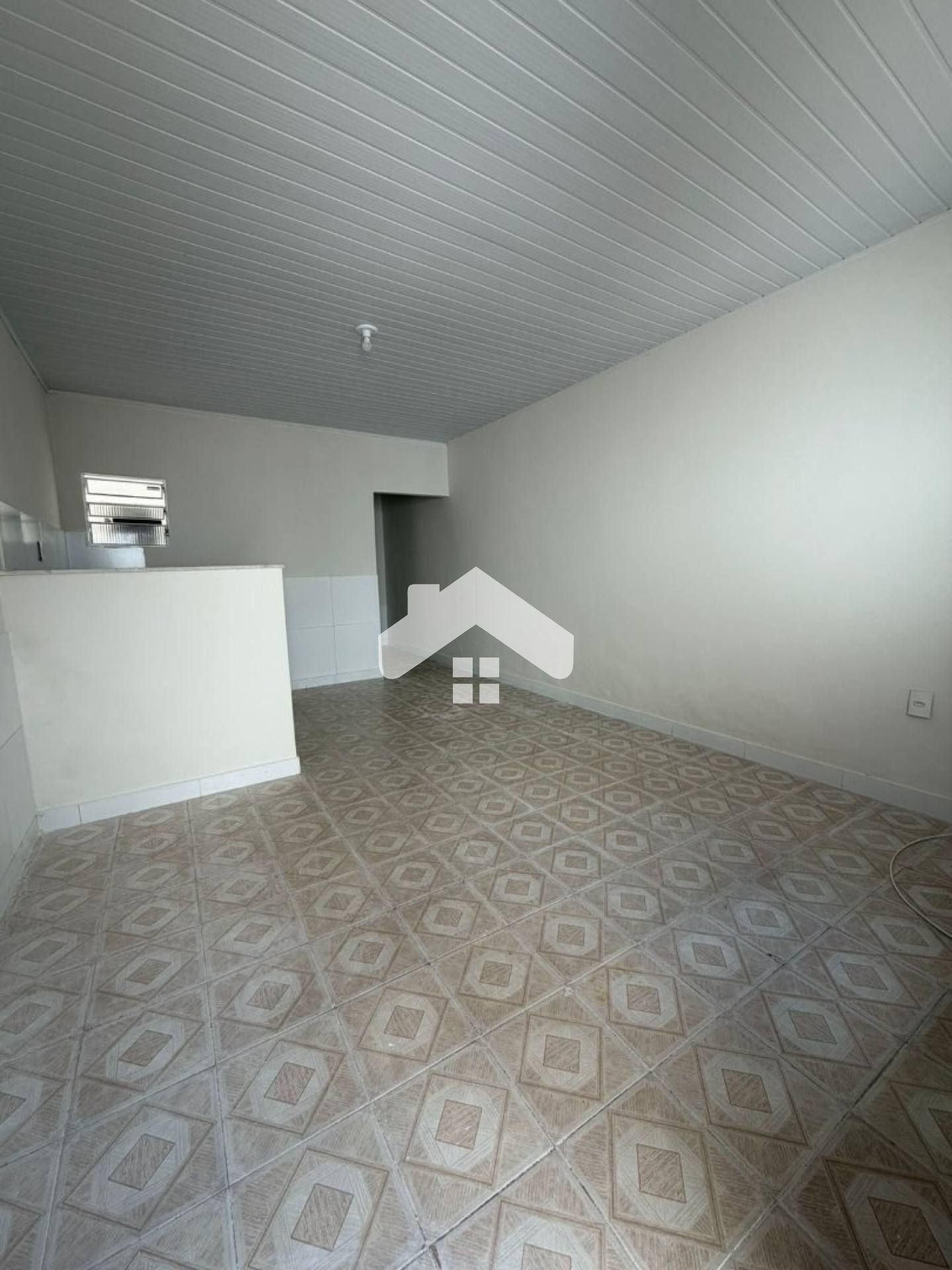 Casa de Vila, 1/4, 1 banheiro, sem vaga – Siqueira Campos.