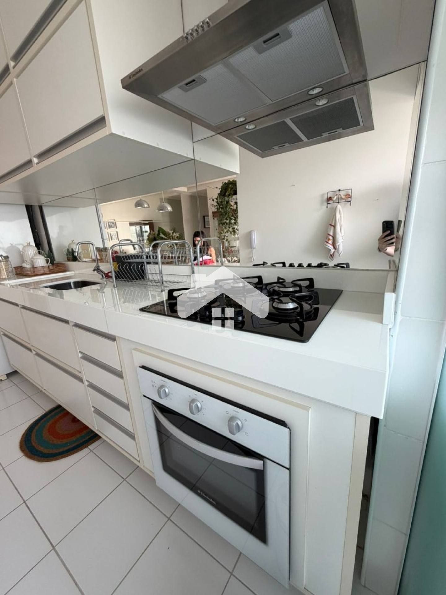 Apartamento mobiliado no Vitta, 2/4, 1 suíte, 1 vaga (Cond. Incluso) - Farolândia