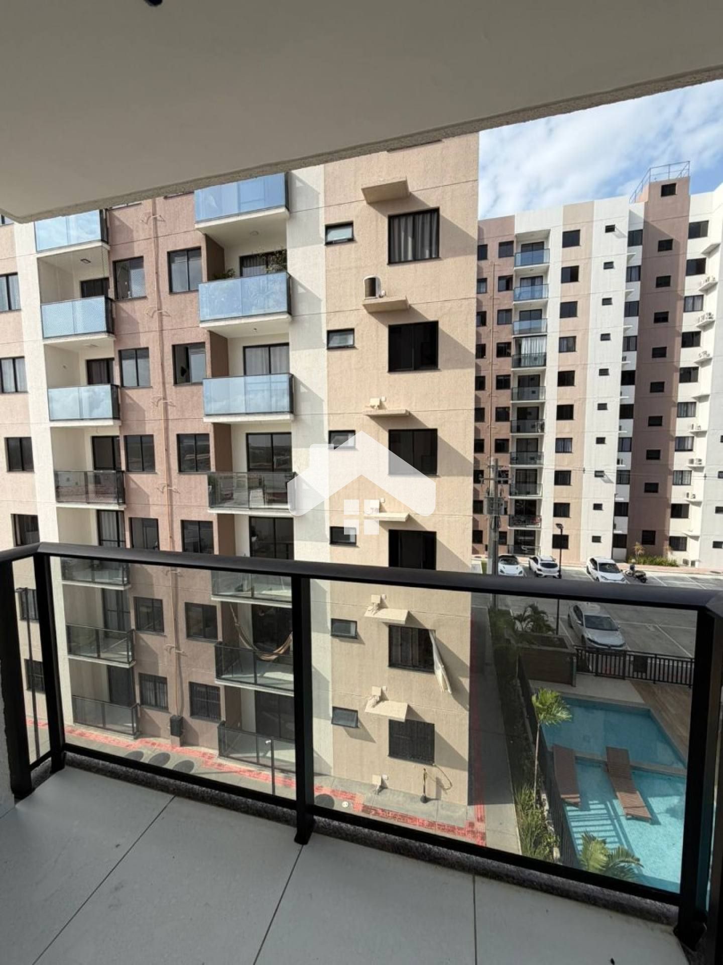Apartamento no Lunar, 2/4, 1 suíte, 1 vaga (Condomínio incluso) – Aeroporto