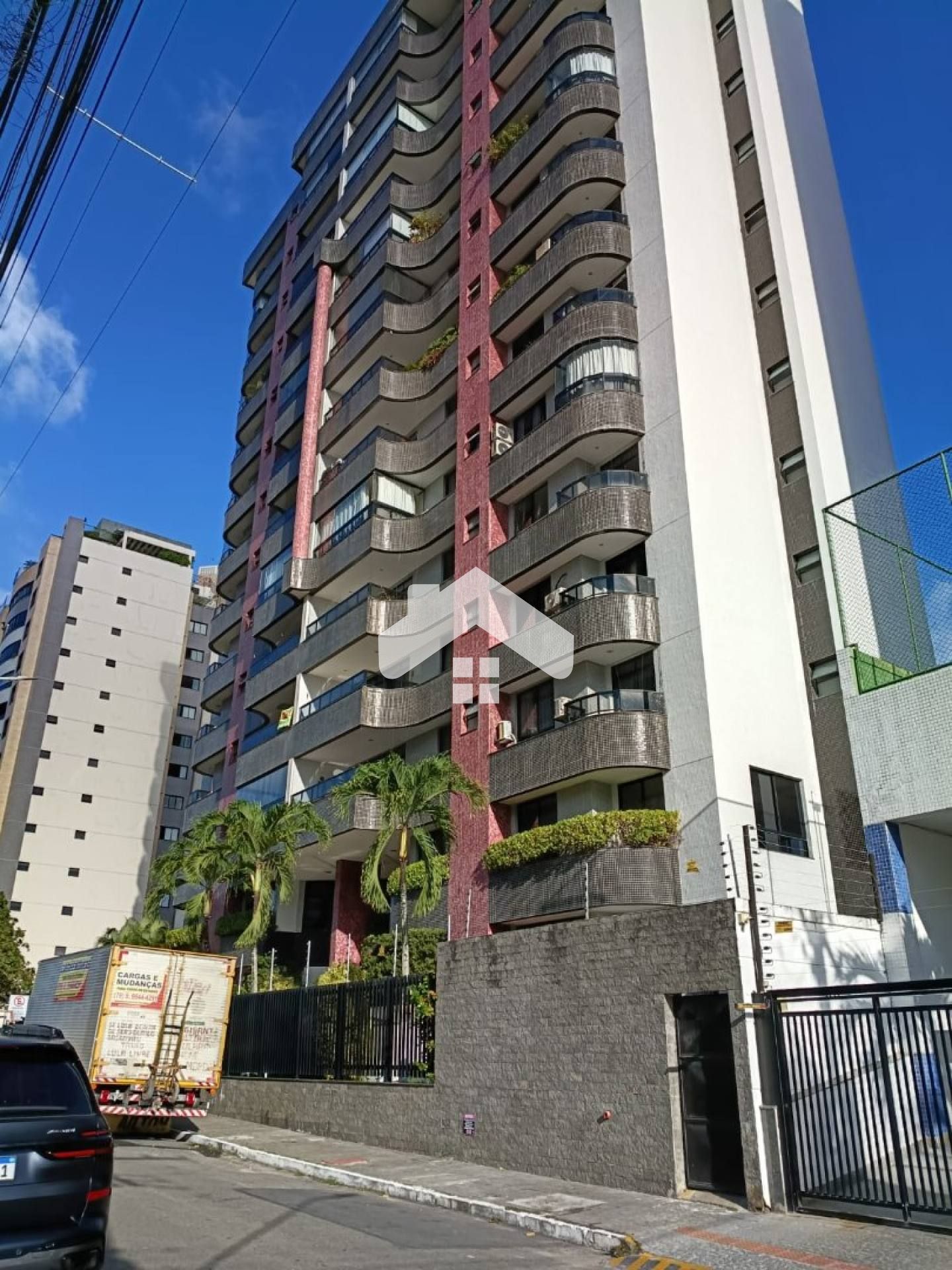 Apartamento Para Vender com 3 quartos 3 suítes no bairro Jardins em Aracaju