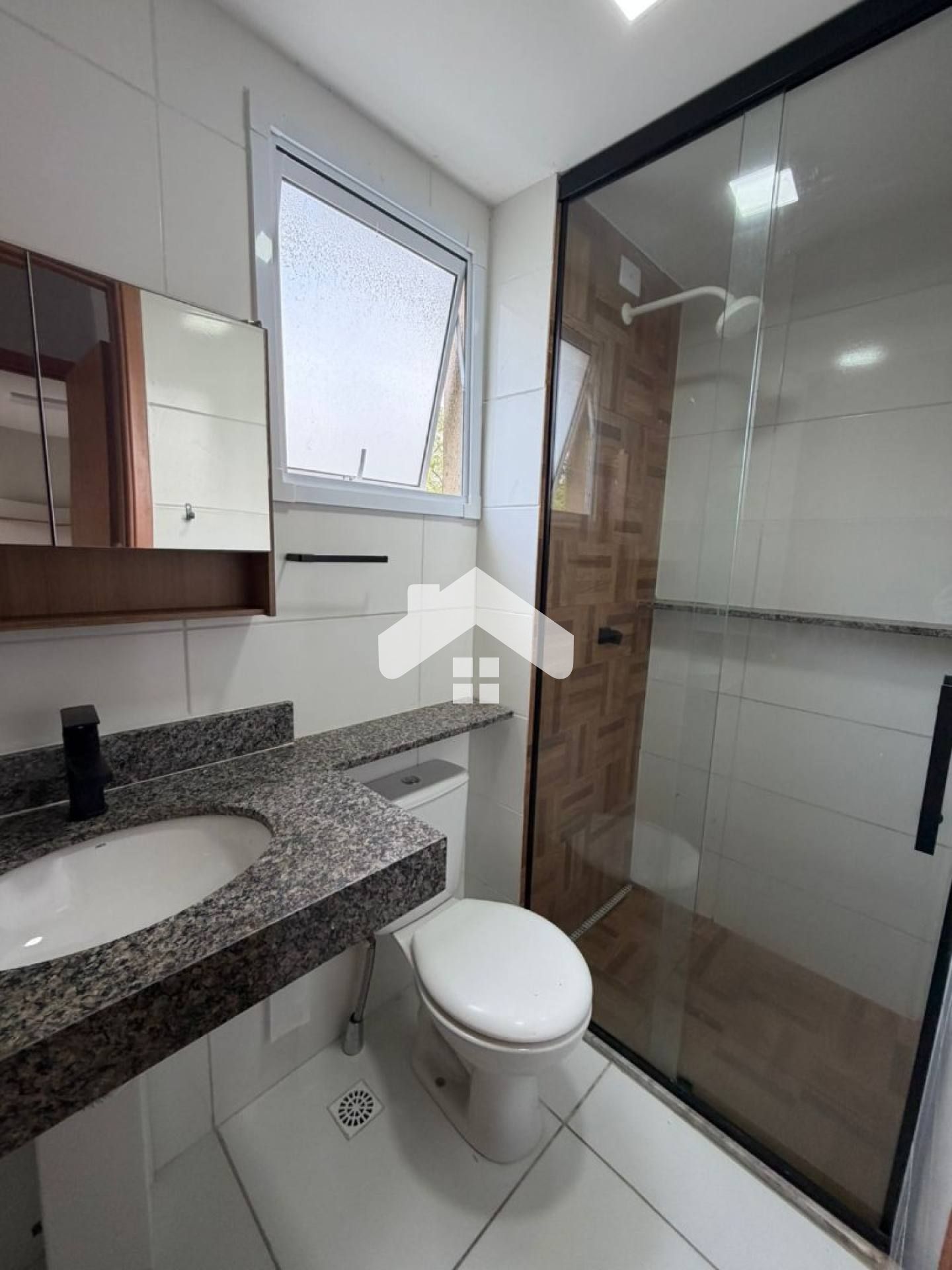 Apartamento no Porto Sollare, 2/4, 1 suíte, 1 vaga (Condomínio incluso) - Inácio Barbosa