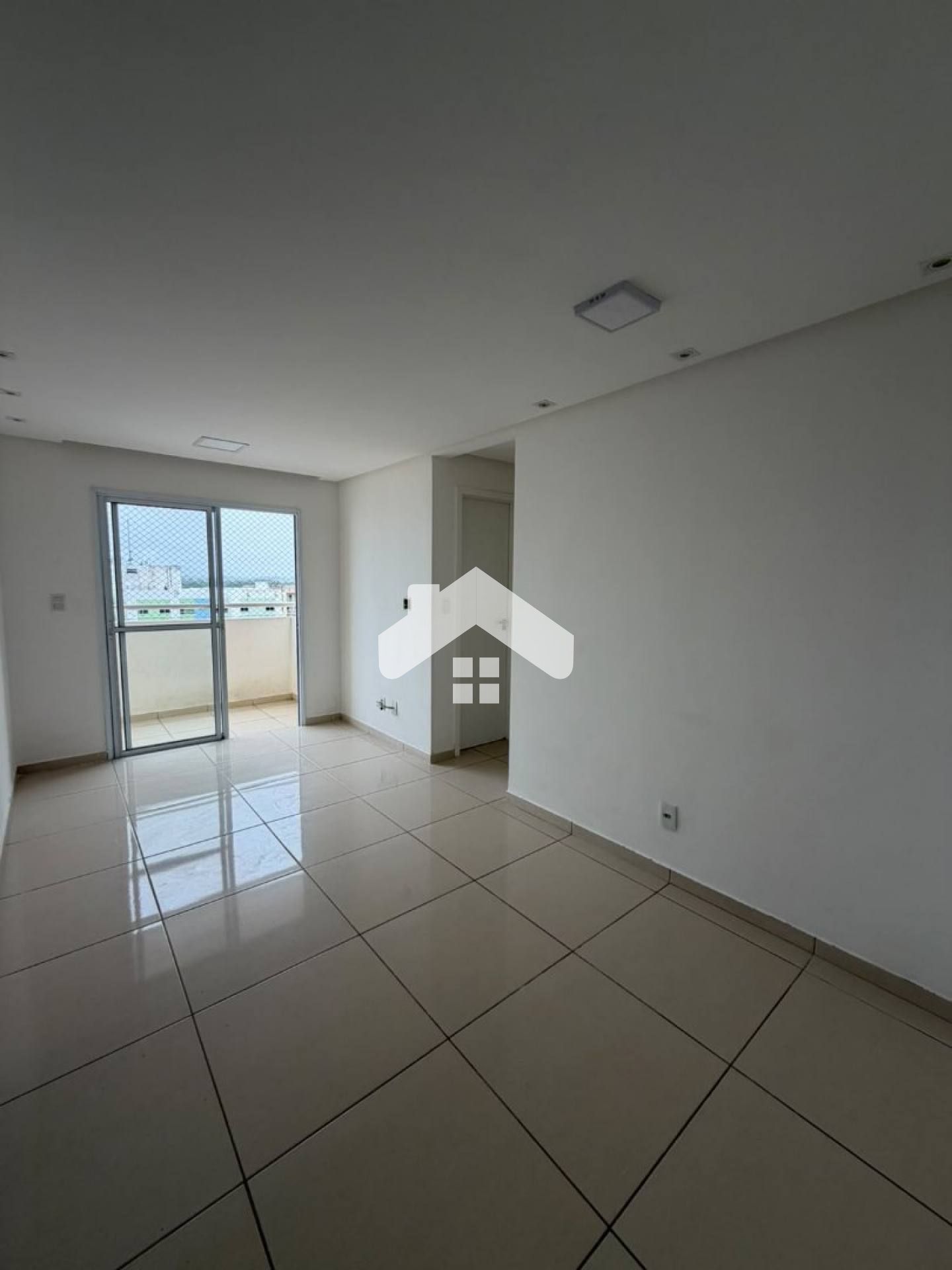 Apartamento no Parque Nascente, 2/4, 1 banheiro, 1 vaga - Jabotiana