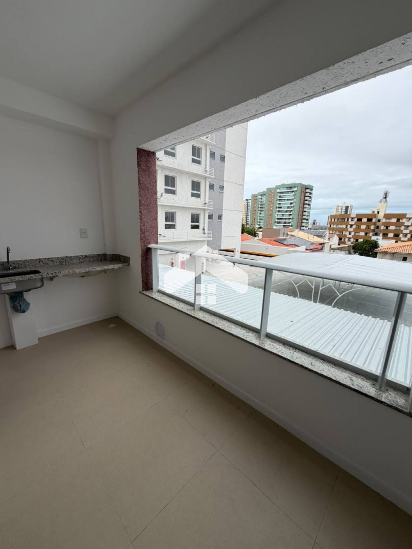 Apartamento no Mirante do Mar, 2/4, 1 suíte, 1 vaga (Cond. Incluso) - Atalaia