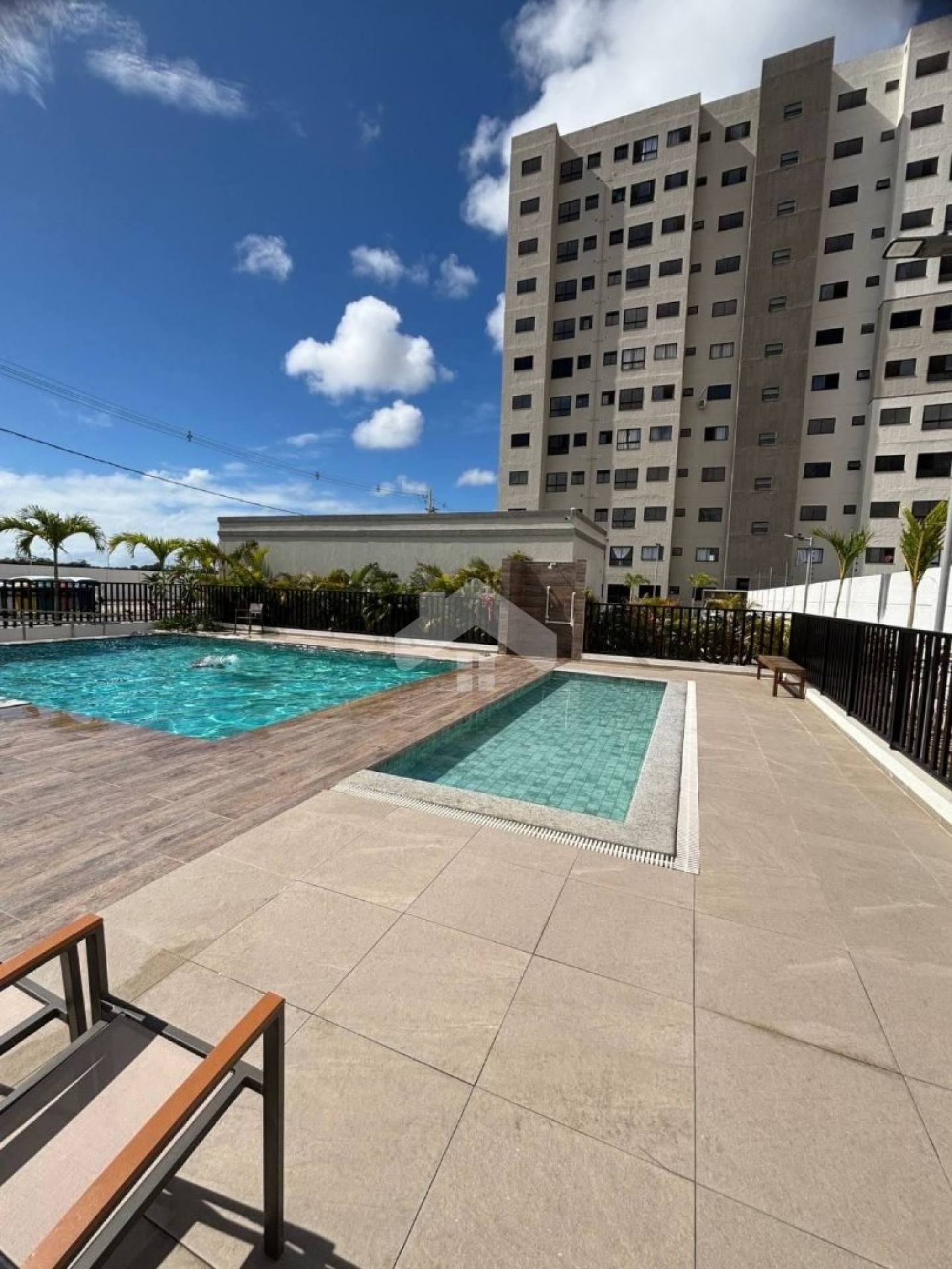 Apartamento no Jardim das Mangabeiras, 2/4, 1 vaga (Condomínio Incluso) - 17 de Março