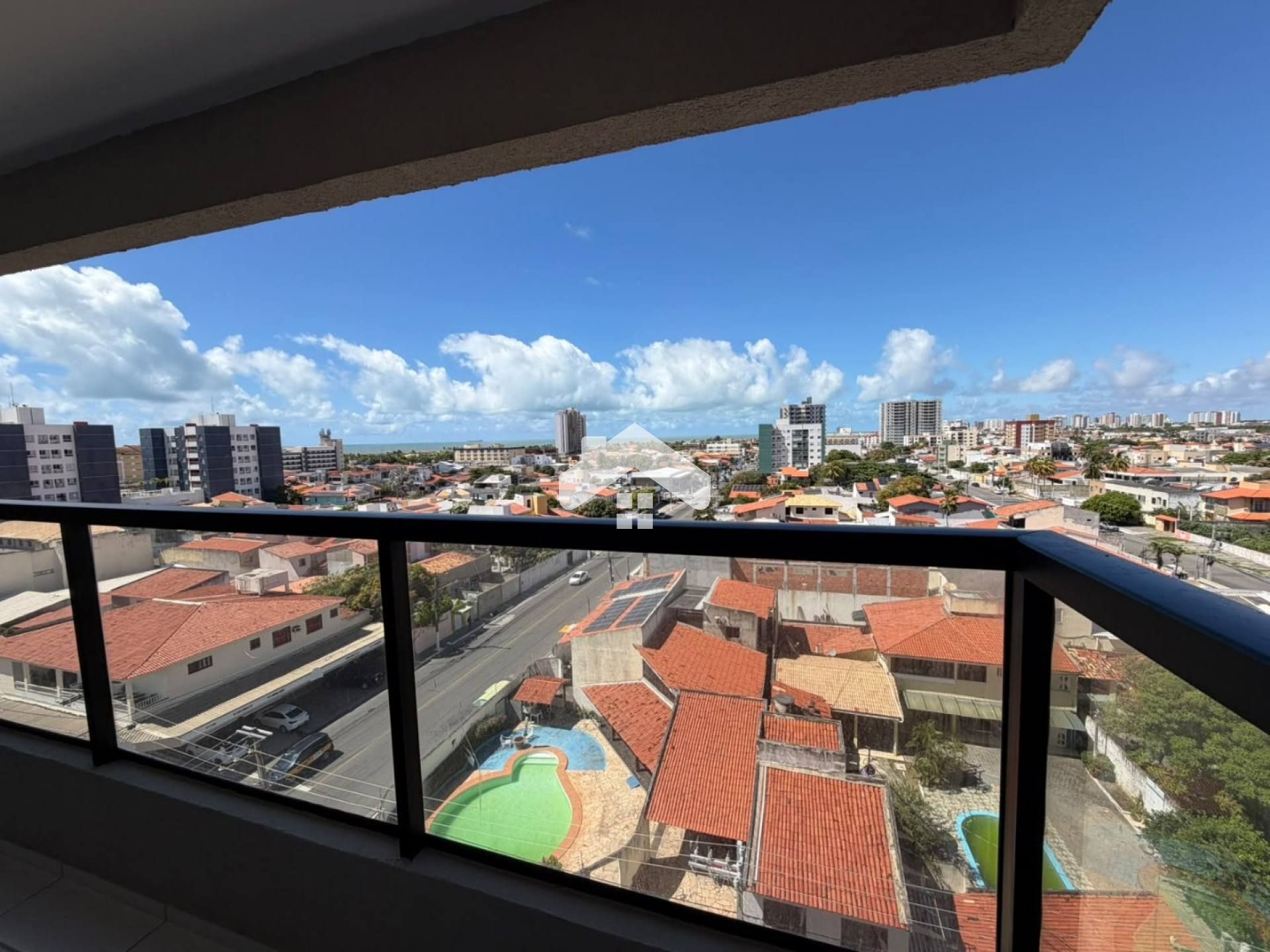 Apartamento no Maralto, 2/4, 1 suíte, 1 vaga (Cond. Incluso) - Coroa do Meio
