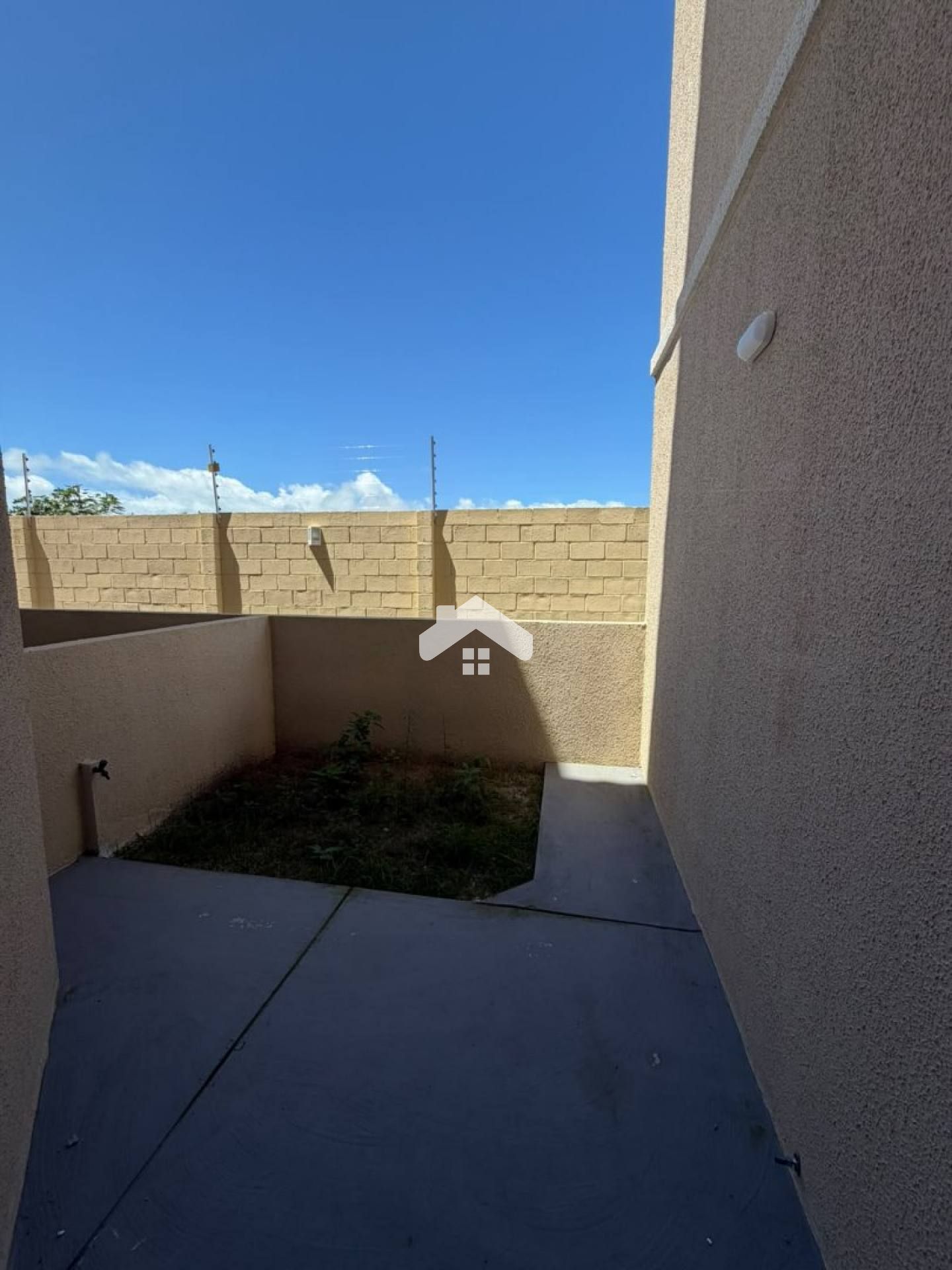 Apartamento no Villa dos Coqueiros, 2/4, 1 banheiro, 1 vaga (Cond. Incluso) - Barra dos Coqueiros