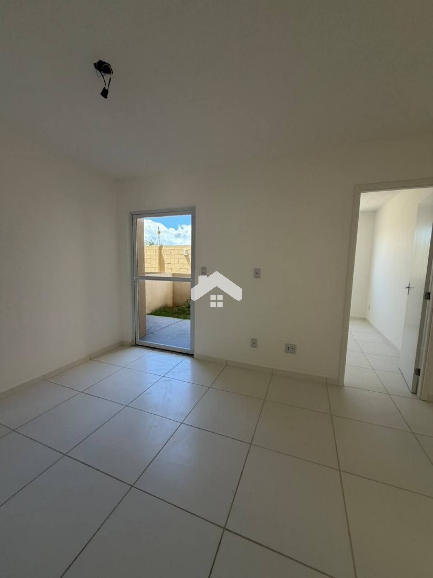 Apartamento no Villa dos Coqueiros, 2/4, 1 banheiro, 1 vaga (Cond. Incluso) - Barra dos Coqueiros