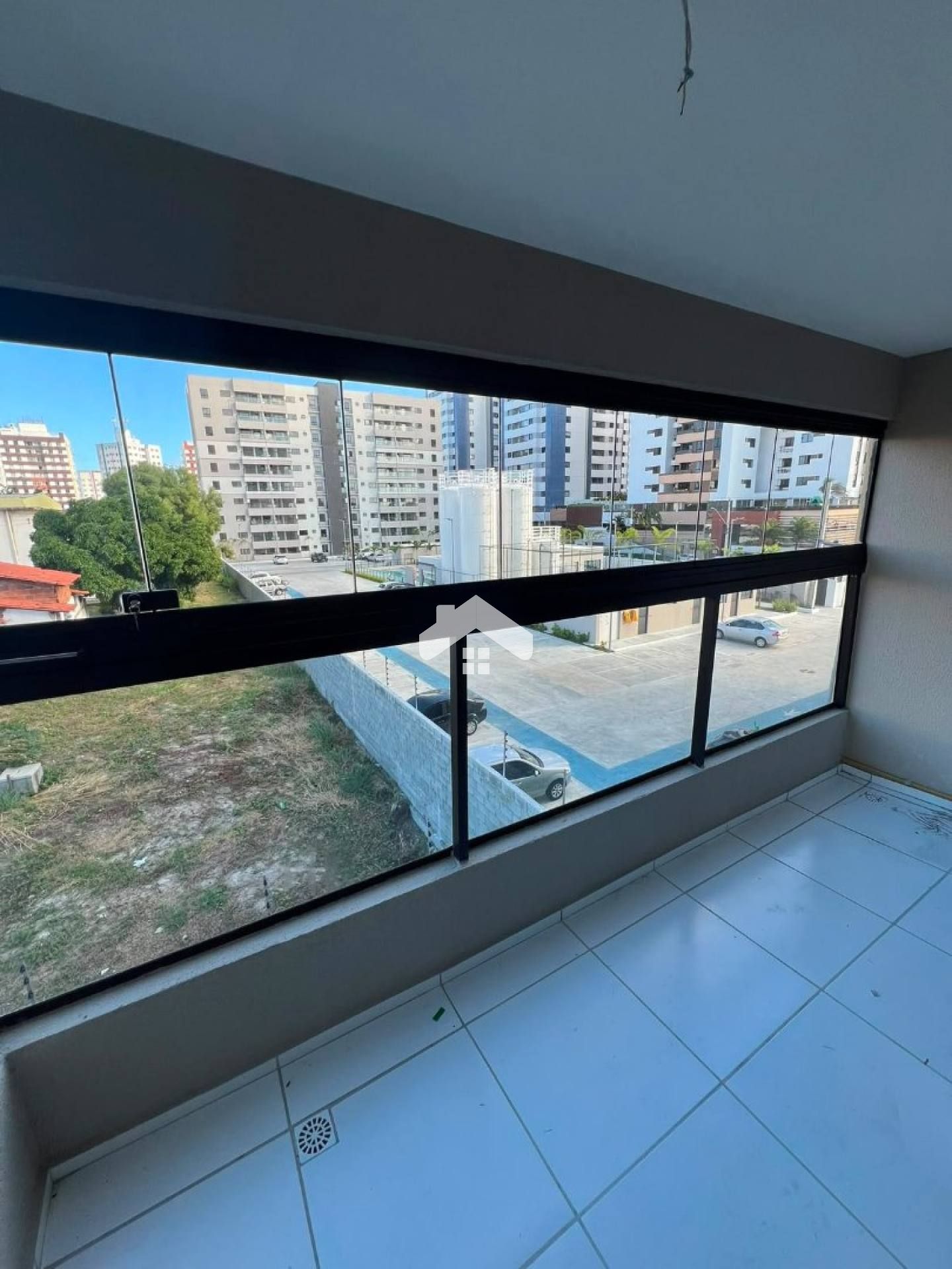 Apartamento Para Vender com 3 quartos 1 suítes no Condominio Luzitá