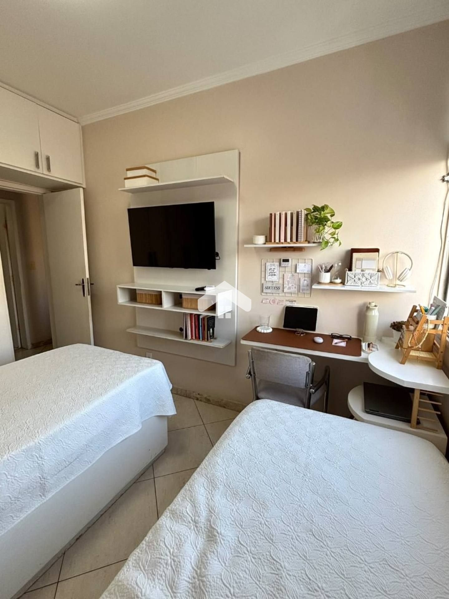Apartamento Reformado Para Vender com 3 quartos no bairro Luzia em Aracaju