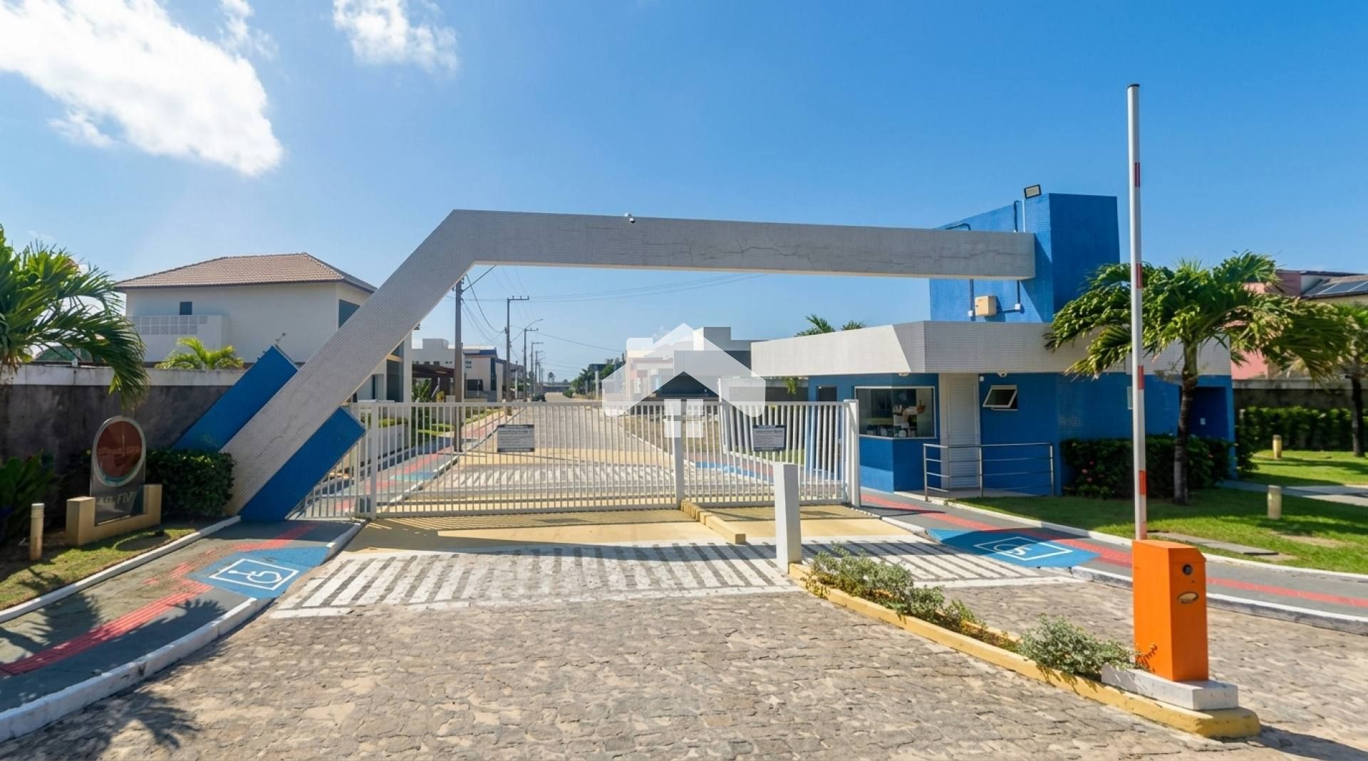 Casa de Condomínio Para Vender com 5 quartos 4 suítes no bairro Mosqueiro em Aracaju