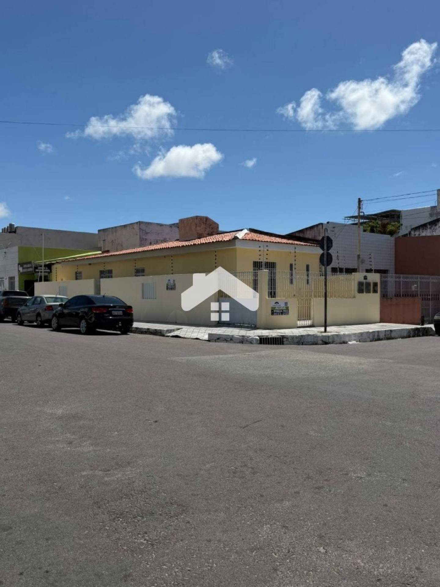 Casa comercial com excelente localização (esquina) - Siqueira Campos