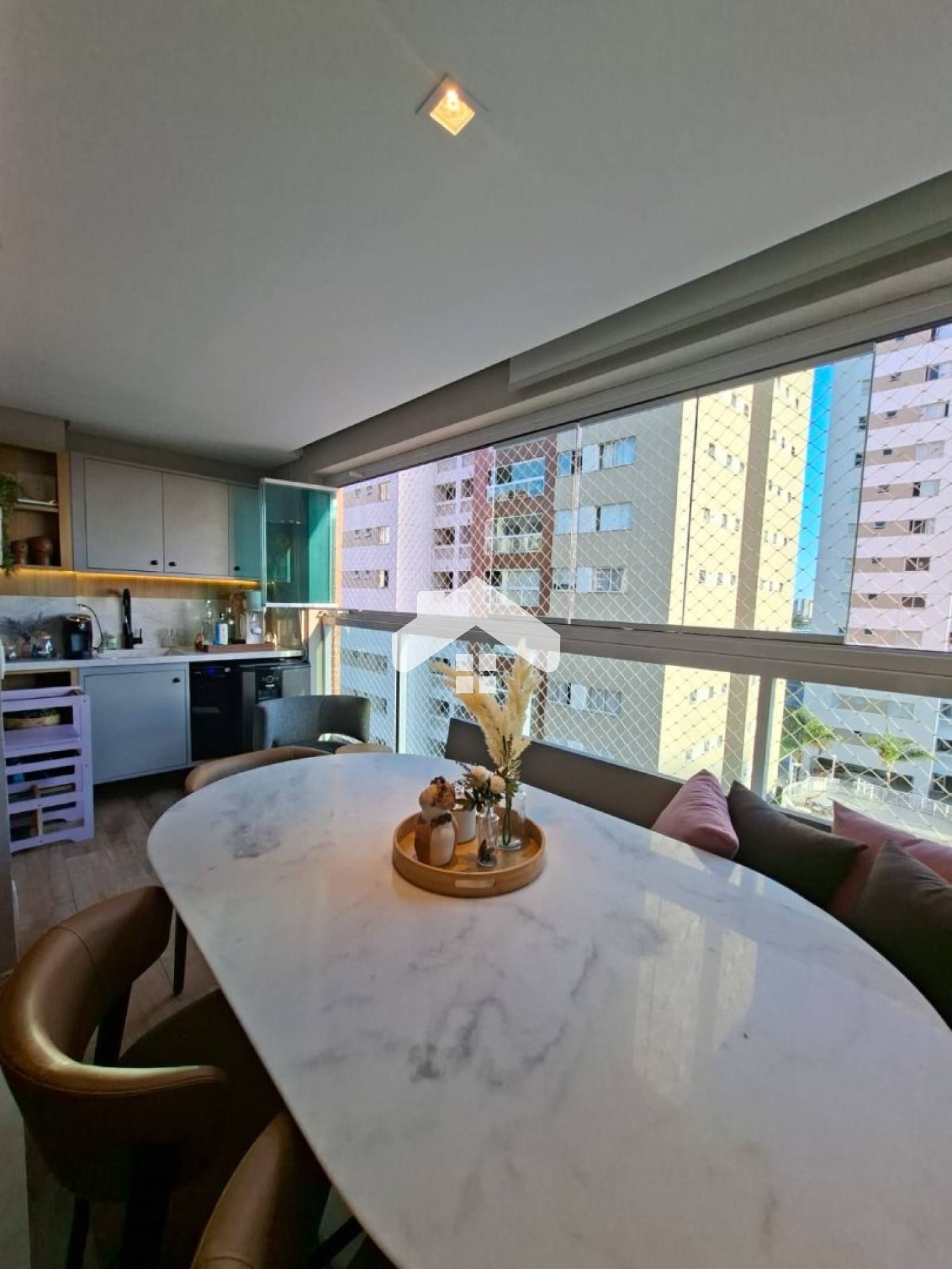 Apartamento Para Vender com 3 quartos 1 suítes no Jardim Europa Bairro Jardins