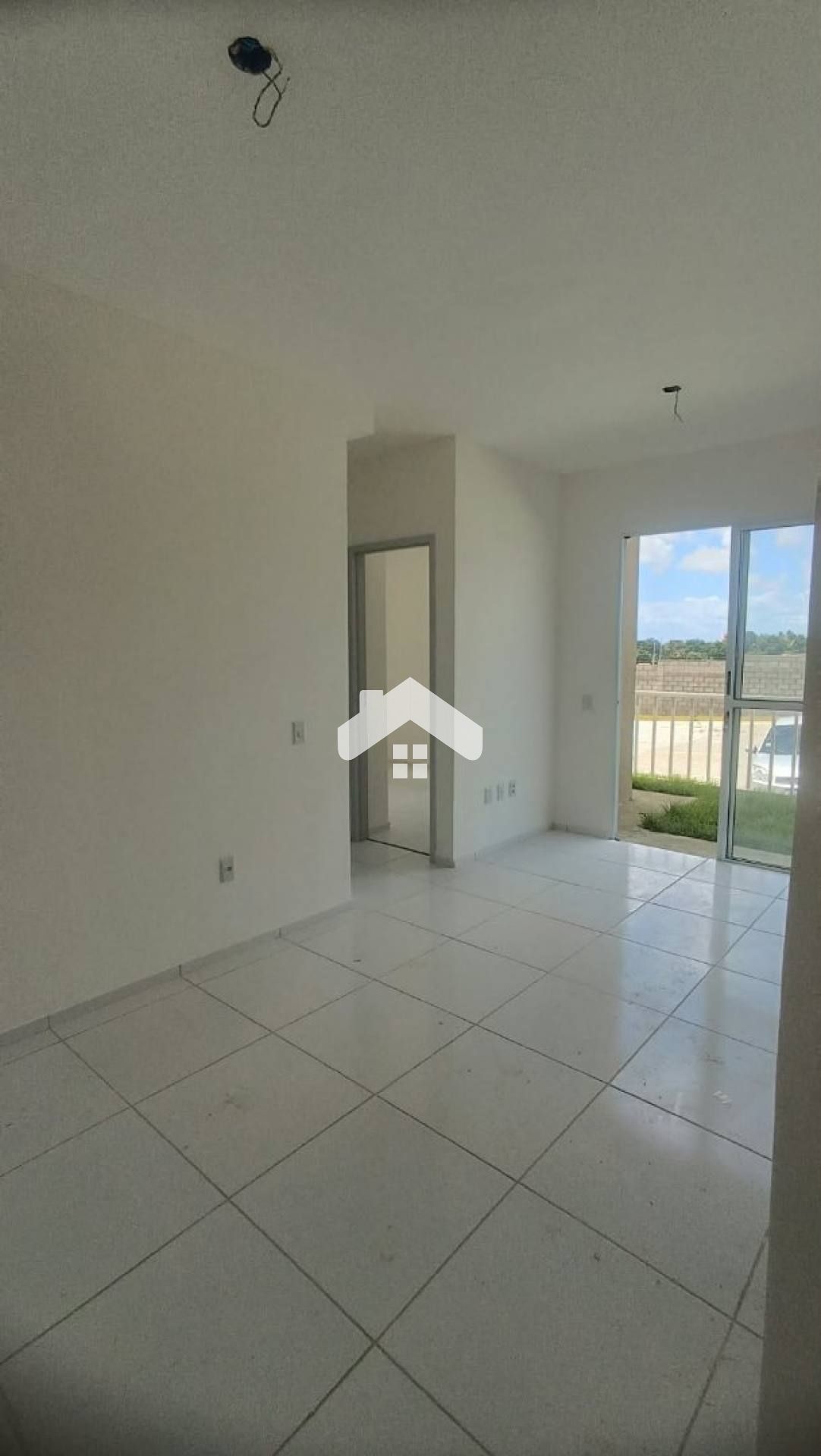 Apartamento no Mirante Mais Viver, 2/4, 1 banheiro, 1 vaga (Cond. Incluso) - Soledade