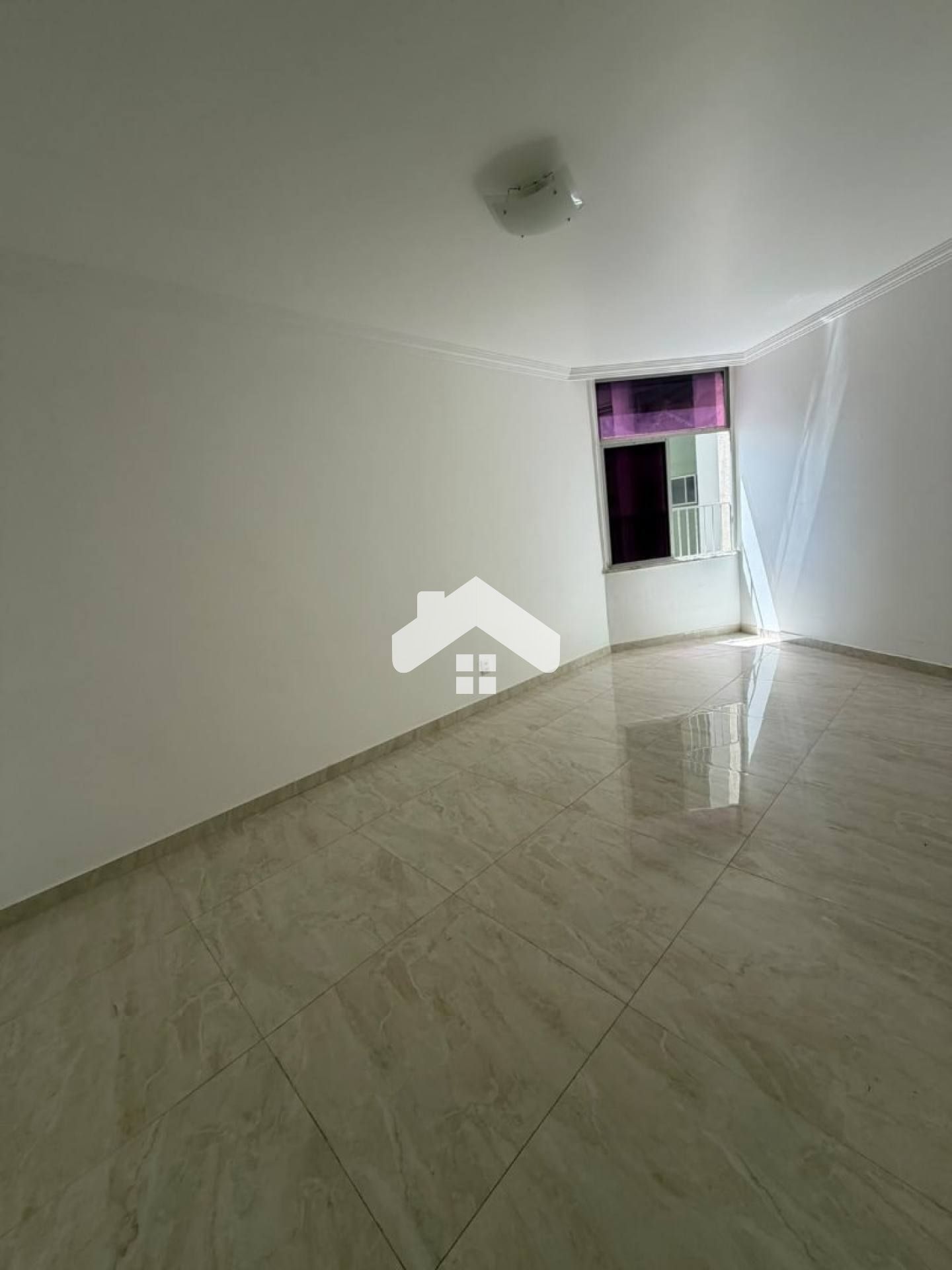 Apartamento no Ed. Saveiro, 3/4, 1 suíte, 1 vaga (Cond. Incluso) - São José