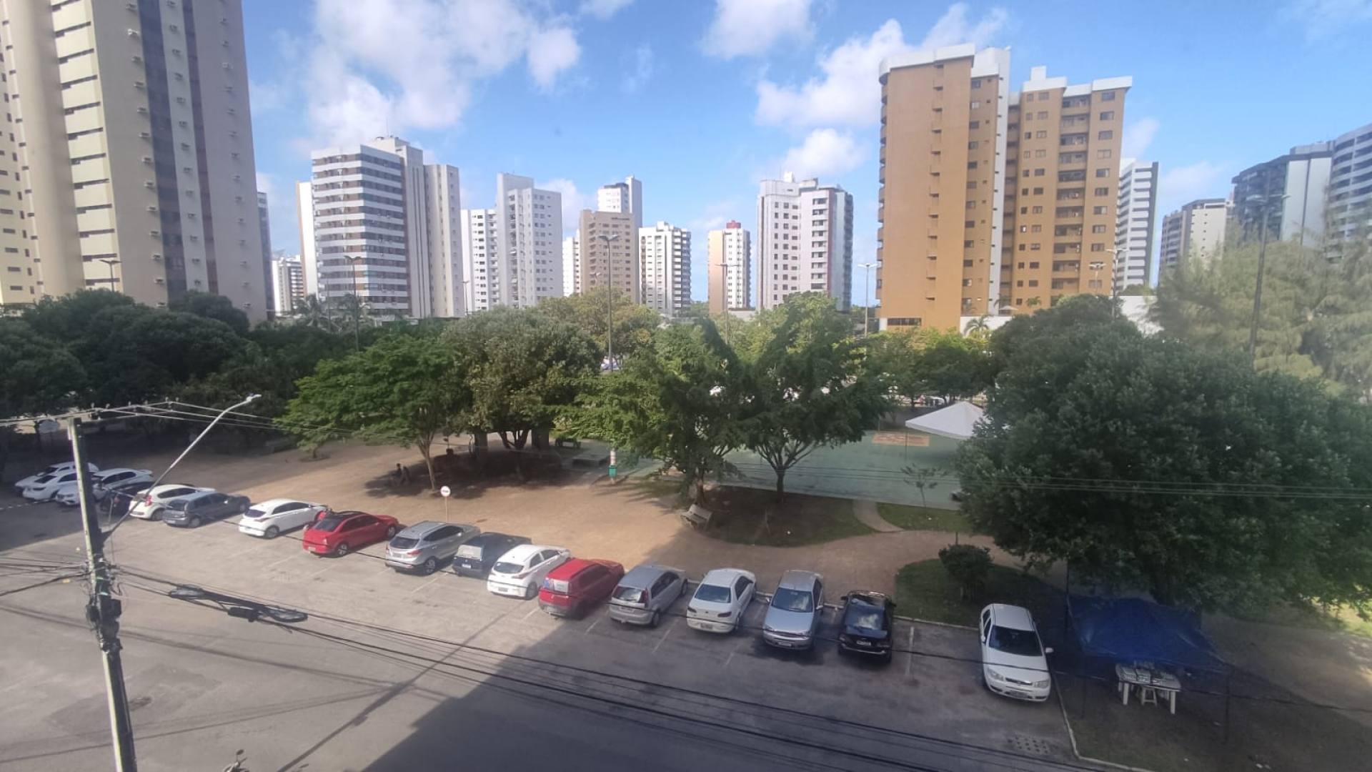 Apartamento Para Vender com 4 quartos 2 suítes no bairro Jardins em Aracaju