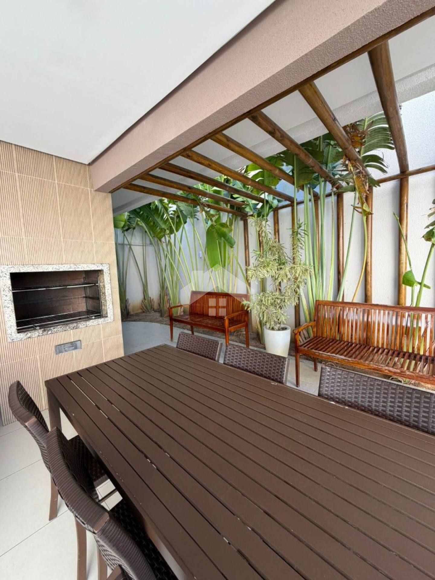 Apartamento no Athos, 2/4, 1 suíte, 1 vaga (Condomínio incluso) - Ponto Novo